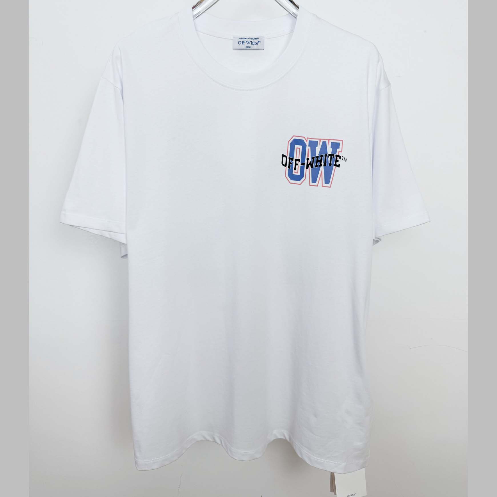 Off White Varsity Arrow T-Shirt - EUR FASHION