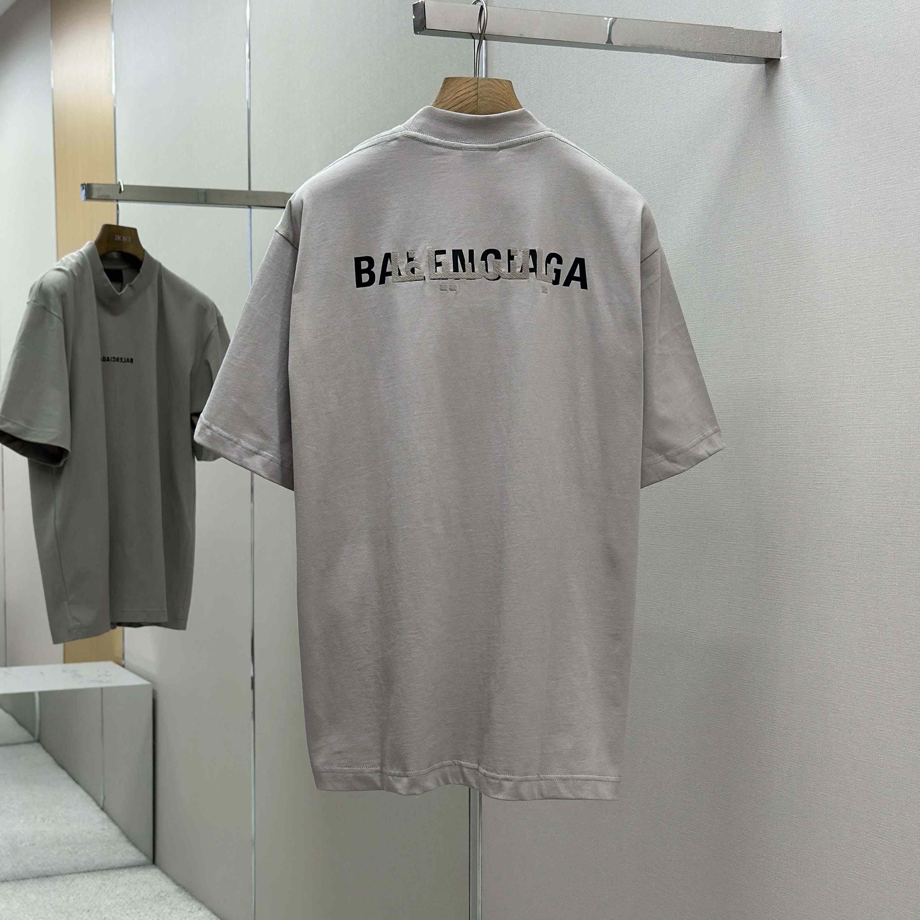 Balenciaga Unisex Medium-fit T-shirt In Vintage-jersey - EUR FASHION