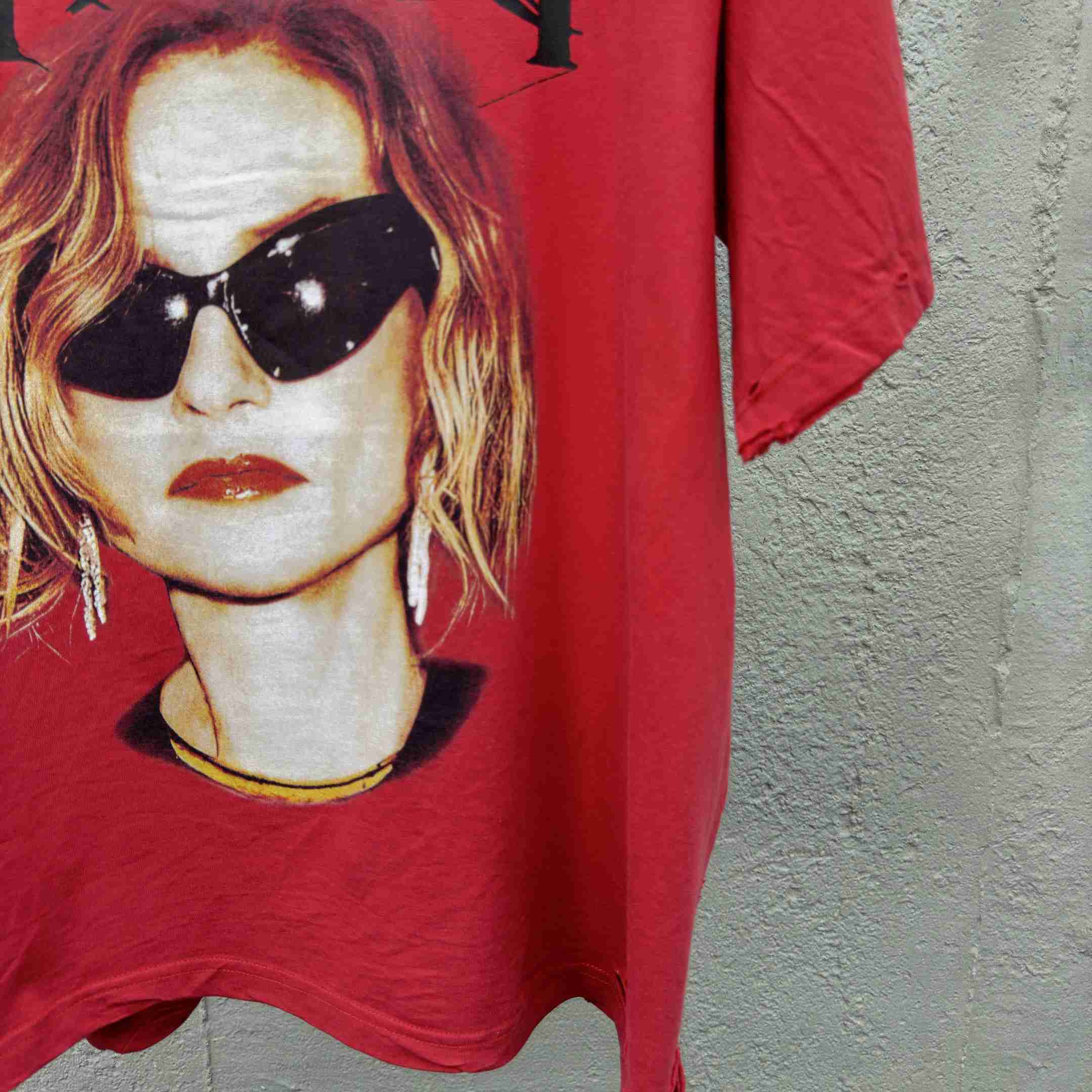 Balenciaga Isabelle Boxy T-Shirt in faded red dry jersey - EUR FASHION