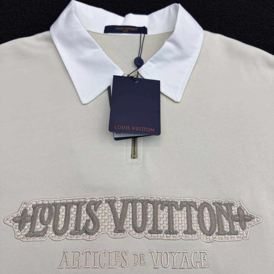 Louis Vuitton Embellished Half Zip Sweatshirt   1AHW29 - EUR FASHION