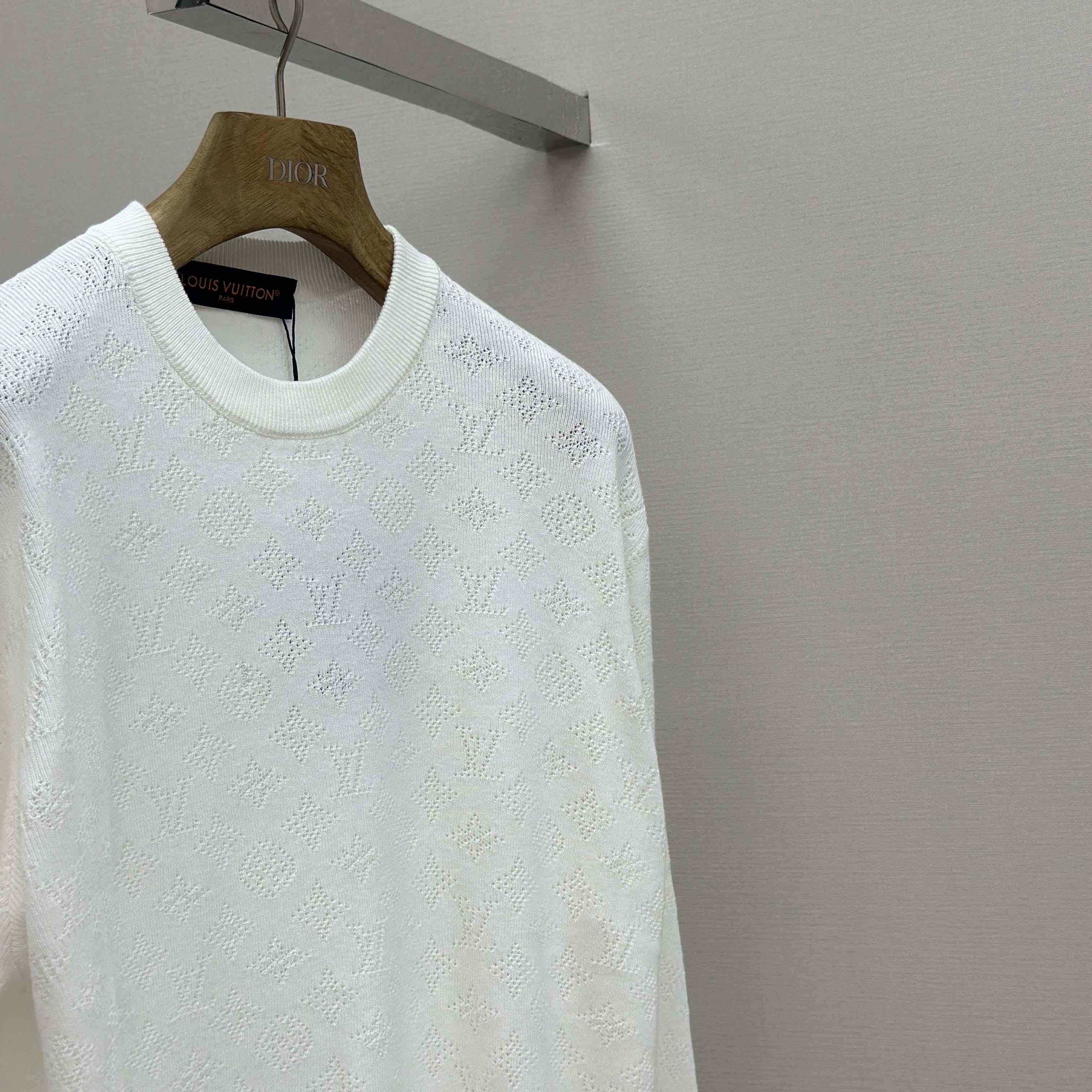 Louis Vuitton Monogram Pointelle Cotton Pullover   1AGJHC - EUR FASHION
