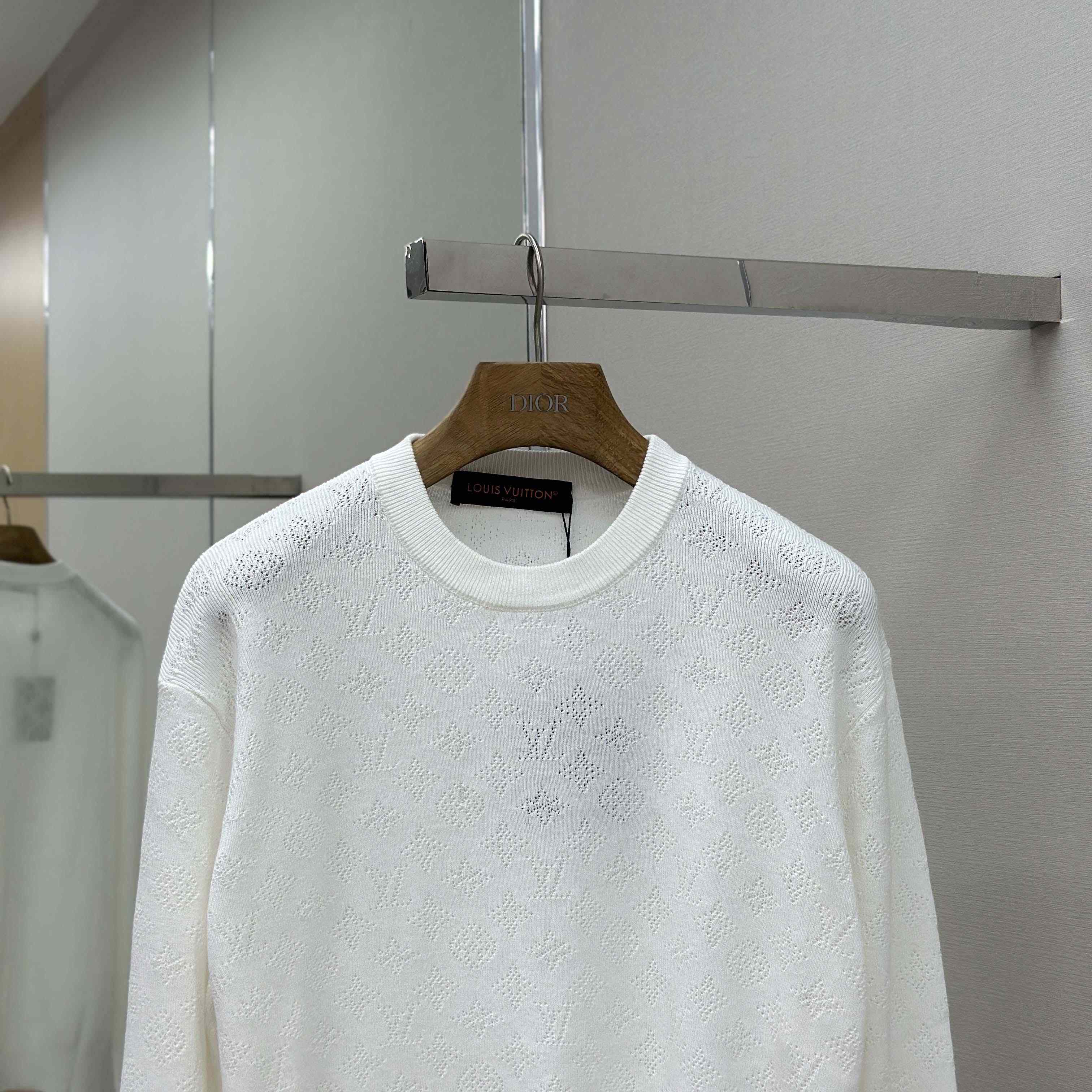Louis Vuitton Monogram Pointelle Cotton Pullover   1AGJHC - EUR FASHION