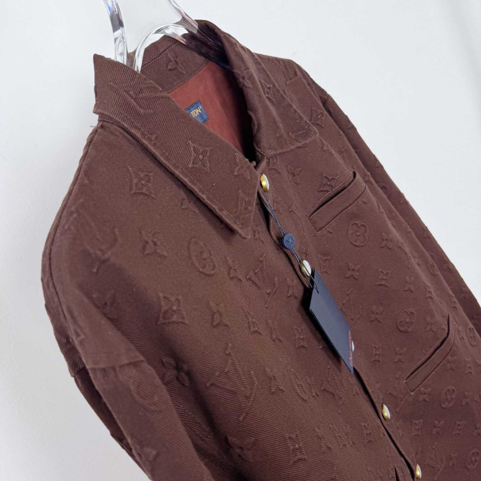 Louis Vuitton Monogram Embossed Overshirt   1AHBF1 - EUR FASHION