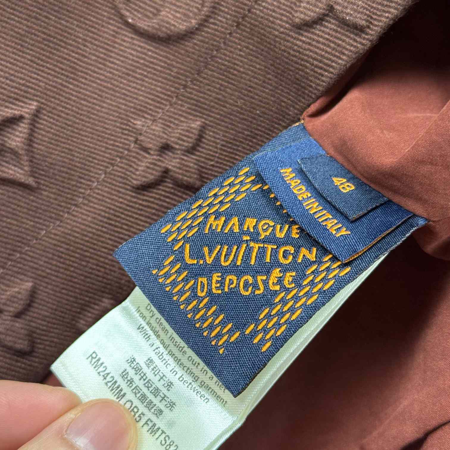 Louis Vuitton Monogram Embossed Overshirt   1AHBF1 - EUR FASHION