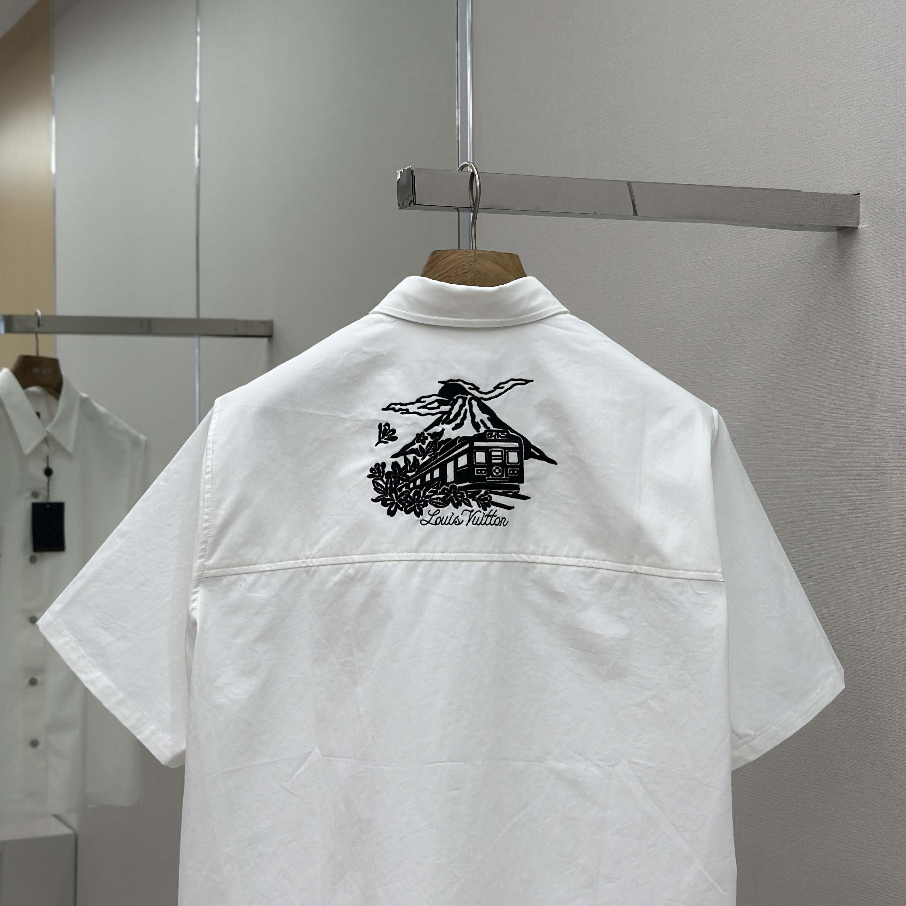 Louis Vuitton Embellished Short-Sleeved Shirt   1AIMII - EUR FASHION
