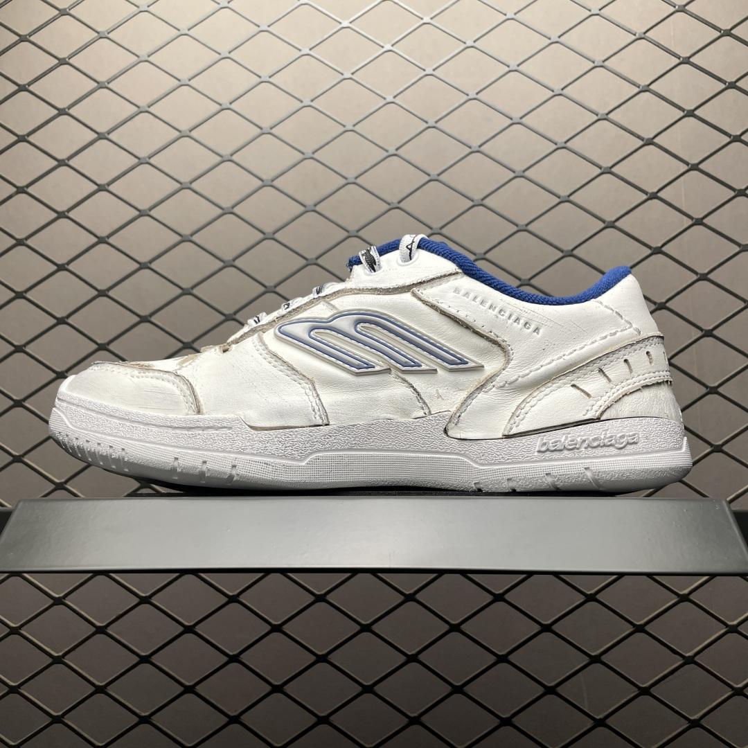 Balenciaga Hamptons Worn-Out Sneaker In White, Dark Blue And Grey Cowskin And Polyester - EUR FASHION