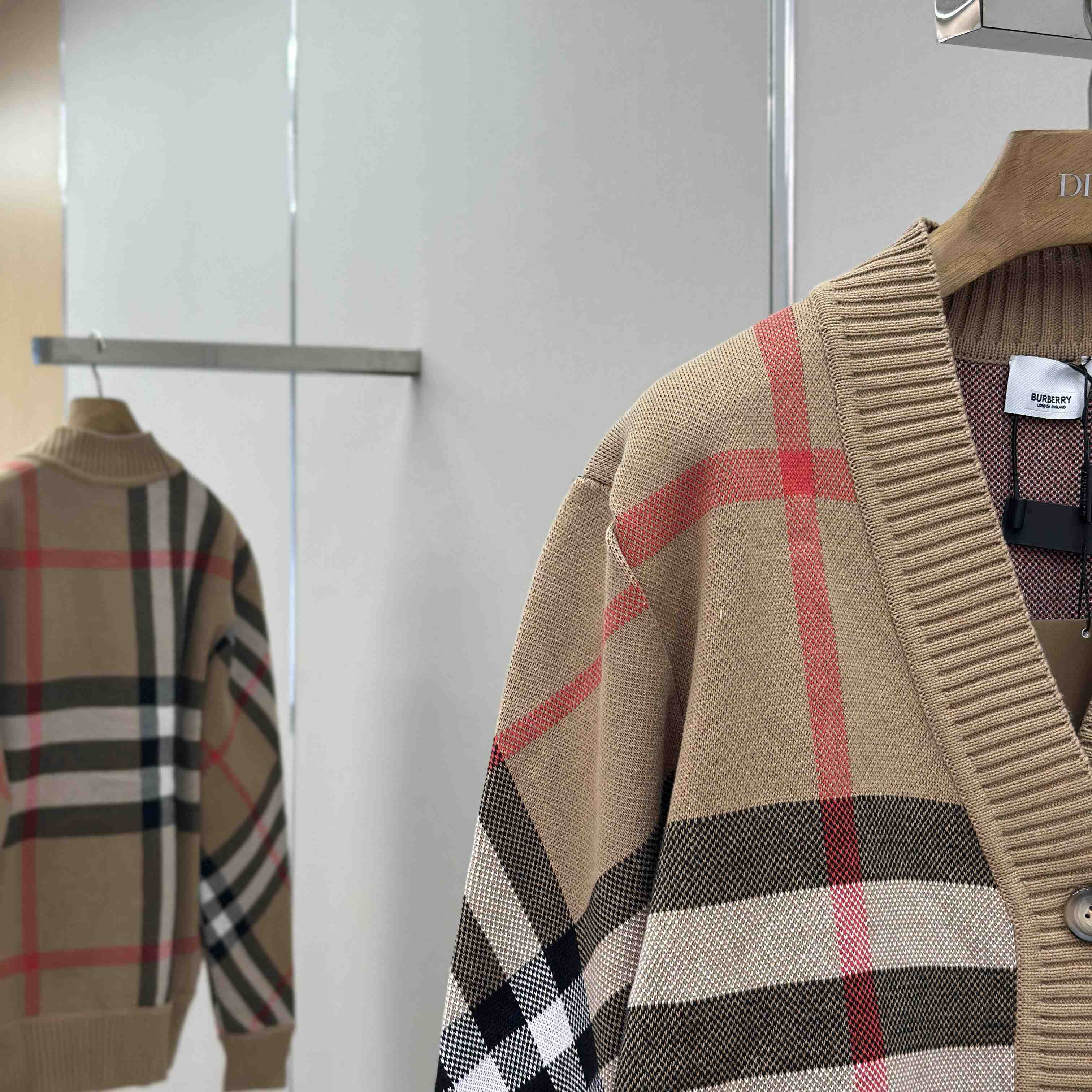 Burberry Check Wool Blend Cardigan - EUR FASHION