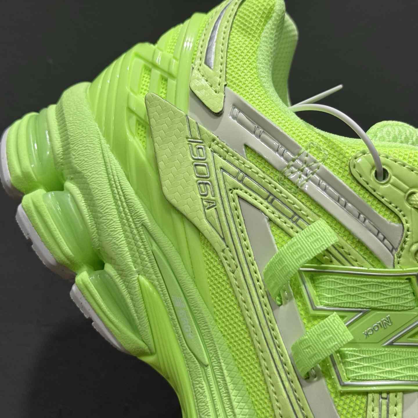 New Balance 1906 Sneakers - EUR FASHION