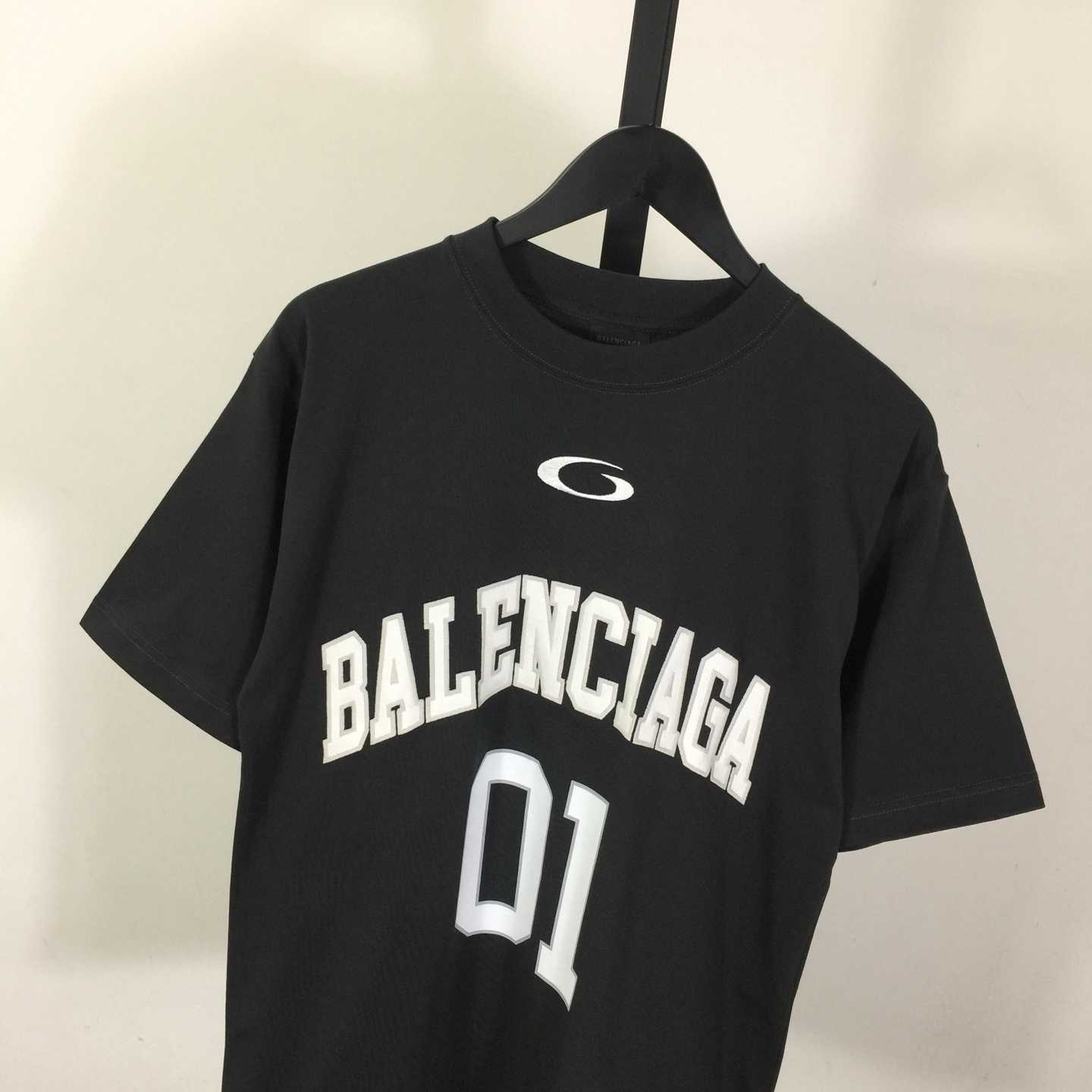 Balenciaga Basketball Series - Oversized T-Shirt in washed black vintage jersey - EUR FASHION