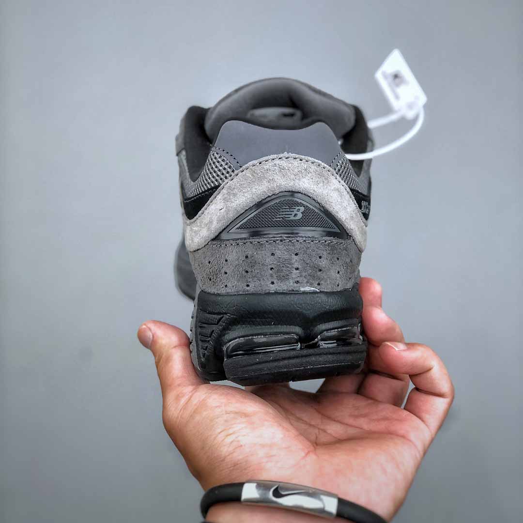 New Balance 2002R 'Castlerock Shadow Black'   M2002RCL  - EUR FASHION