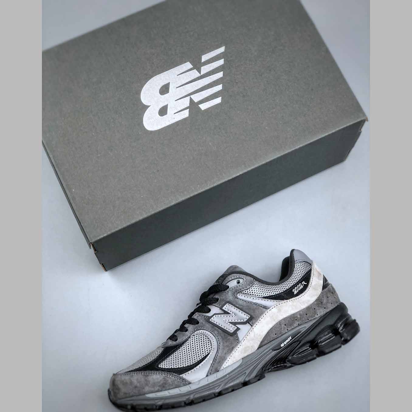 New Balance 2002R 'Castlerock Shadow Black'   M2002RCL  - EUR FASHION