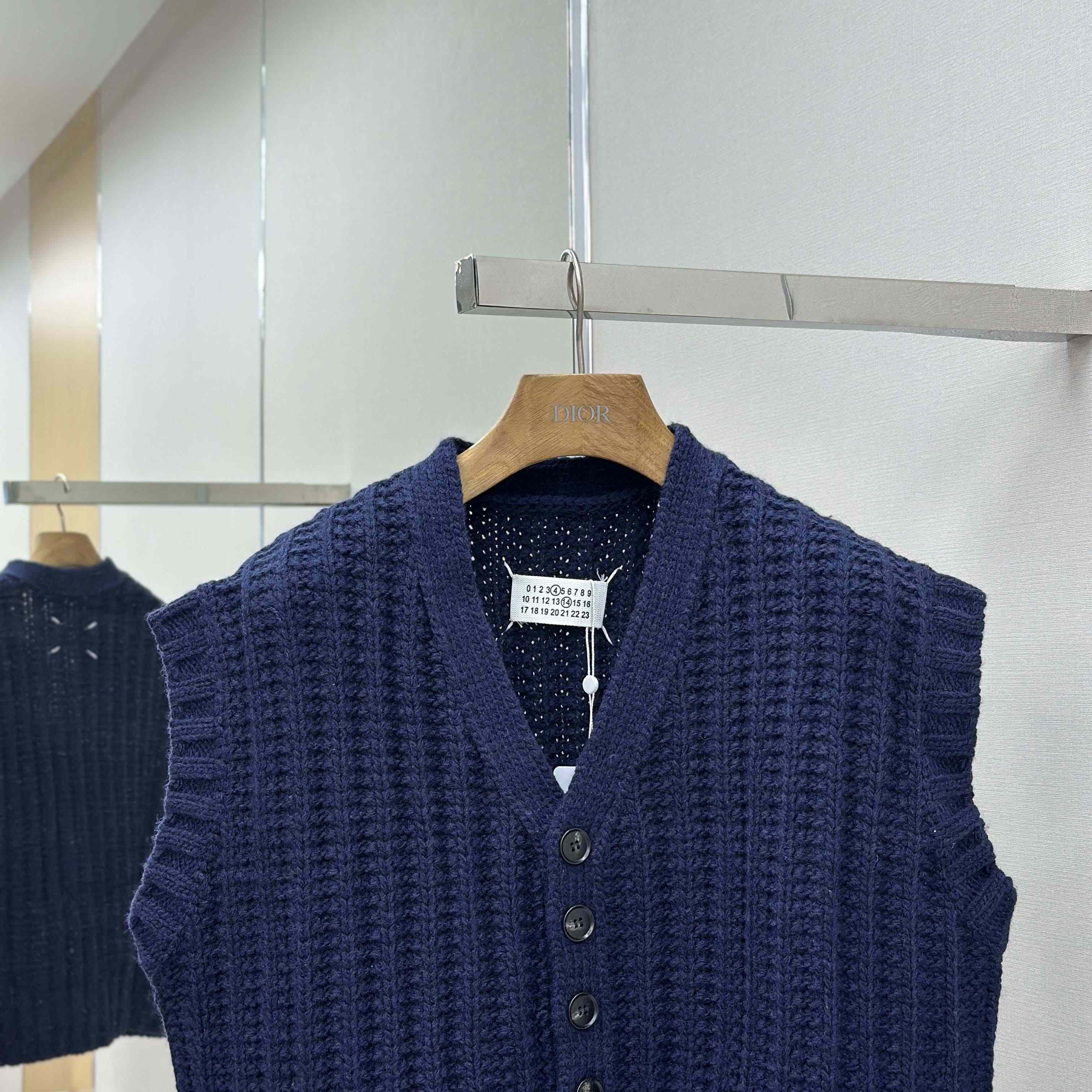 Maison Margiela Ribbed-knit Wool Vest - EUR FASHION