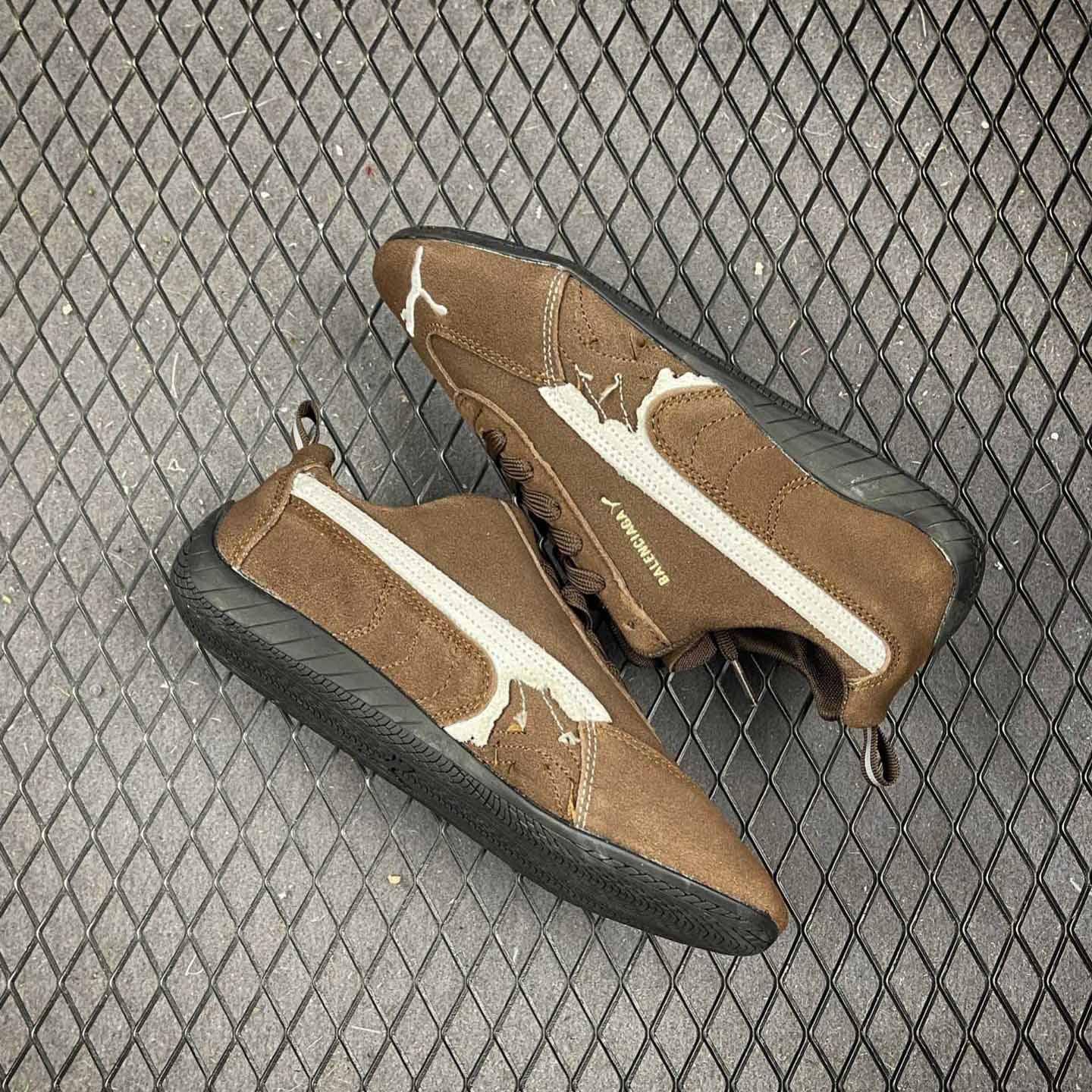 Balenciaga Speedcat Suede Balenciaga In Brown, White And Black Distressed Suede Cowskin - EUR FASHION