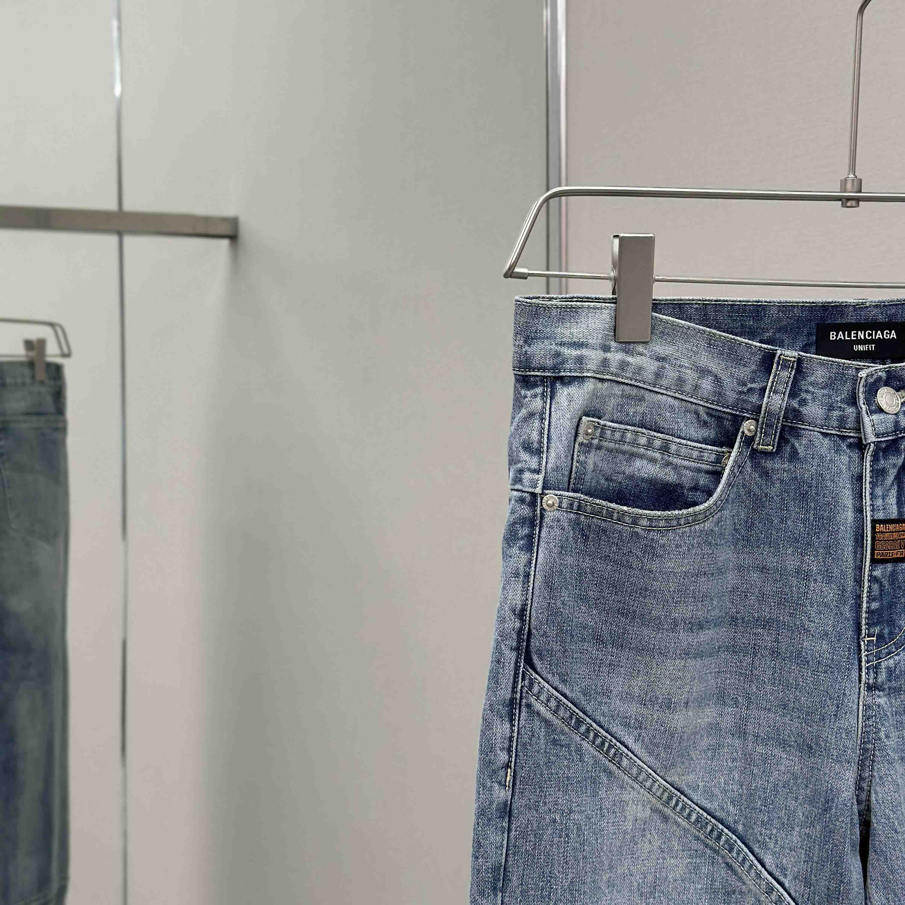 Balenciaga Fitted Low-waist Pants In Light Blue  - EUR FASHION