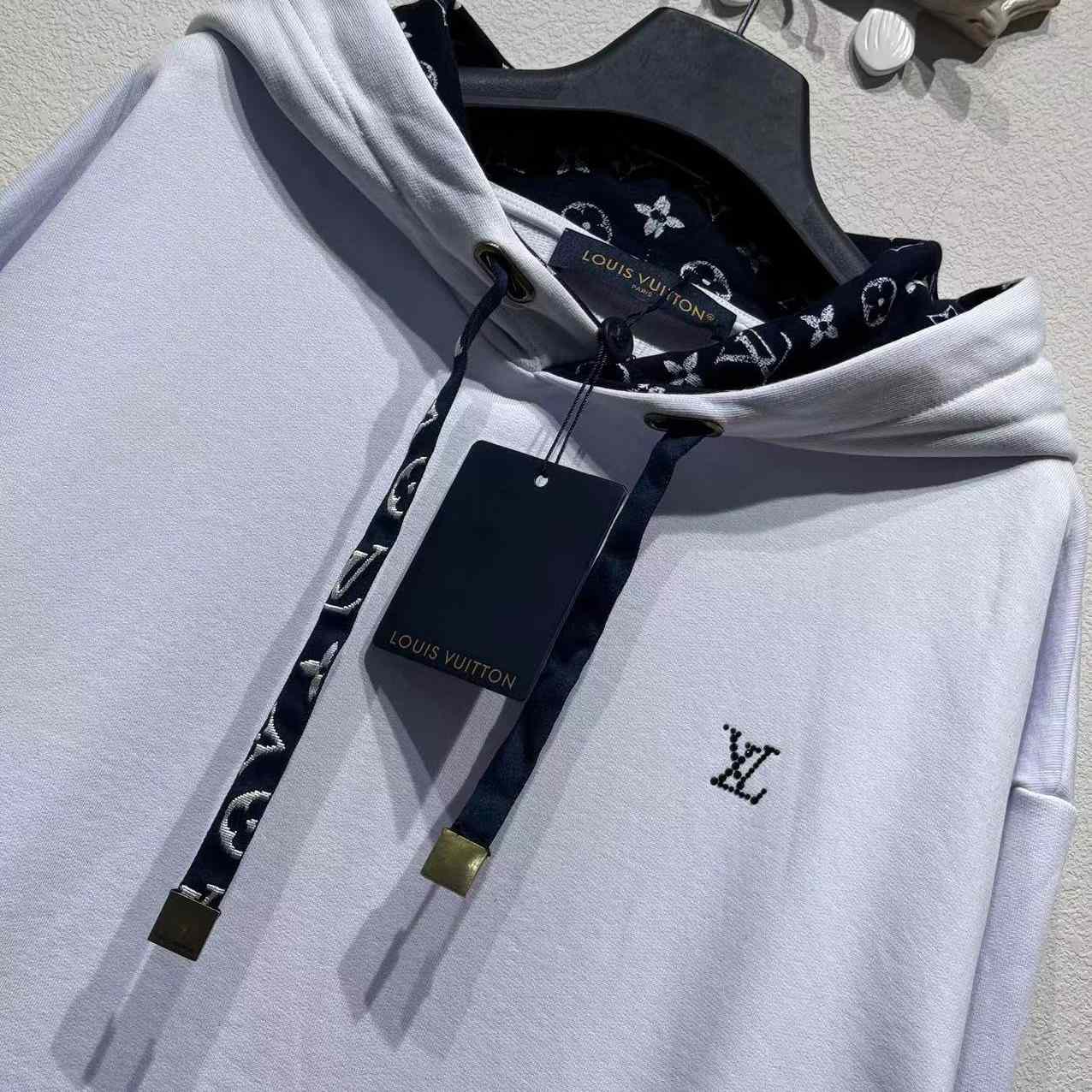Louis Vuitton Cotton Hoodie   1AHUGG - EUR FASHION