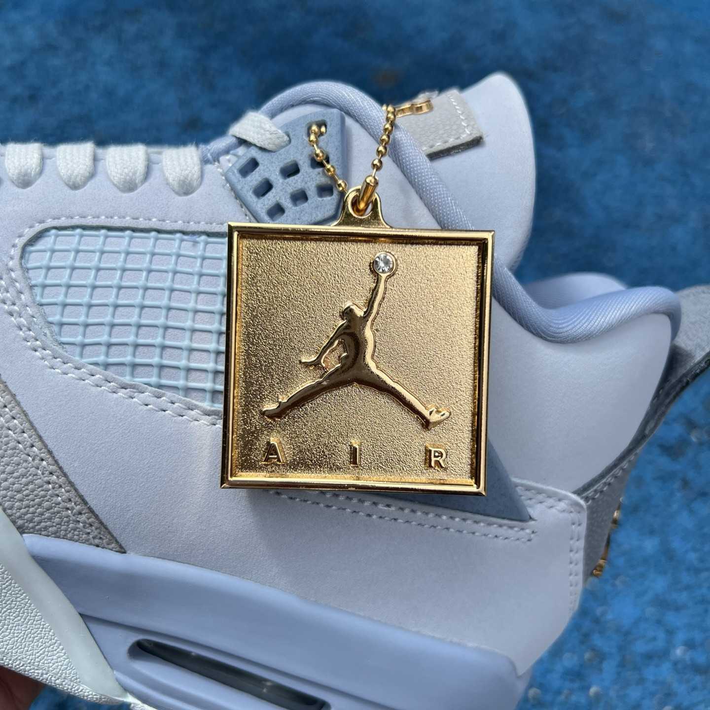 Jordan Air Jordan 4 UNC Tar Heels PE    HV9204-407 - EUR FASHION