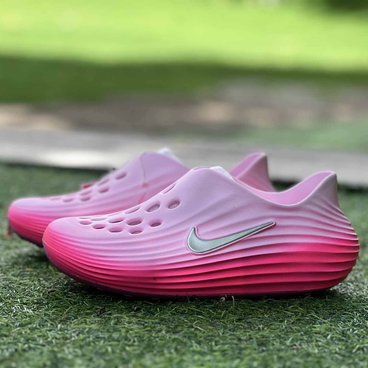 Nike React X Rejuven8 in pink  HV5062-601 - EUR FASHION