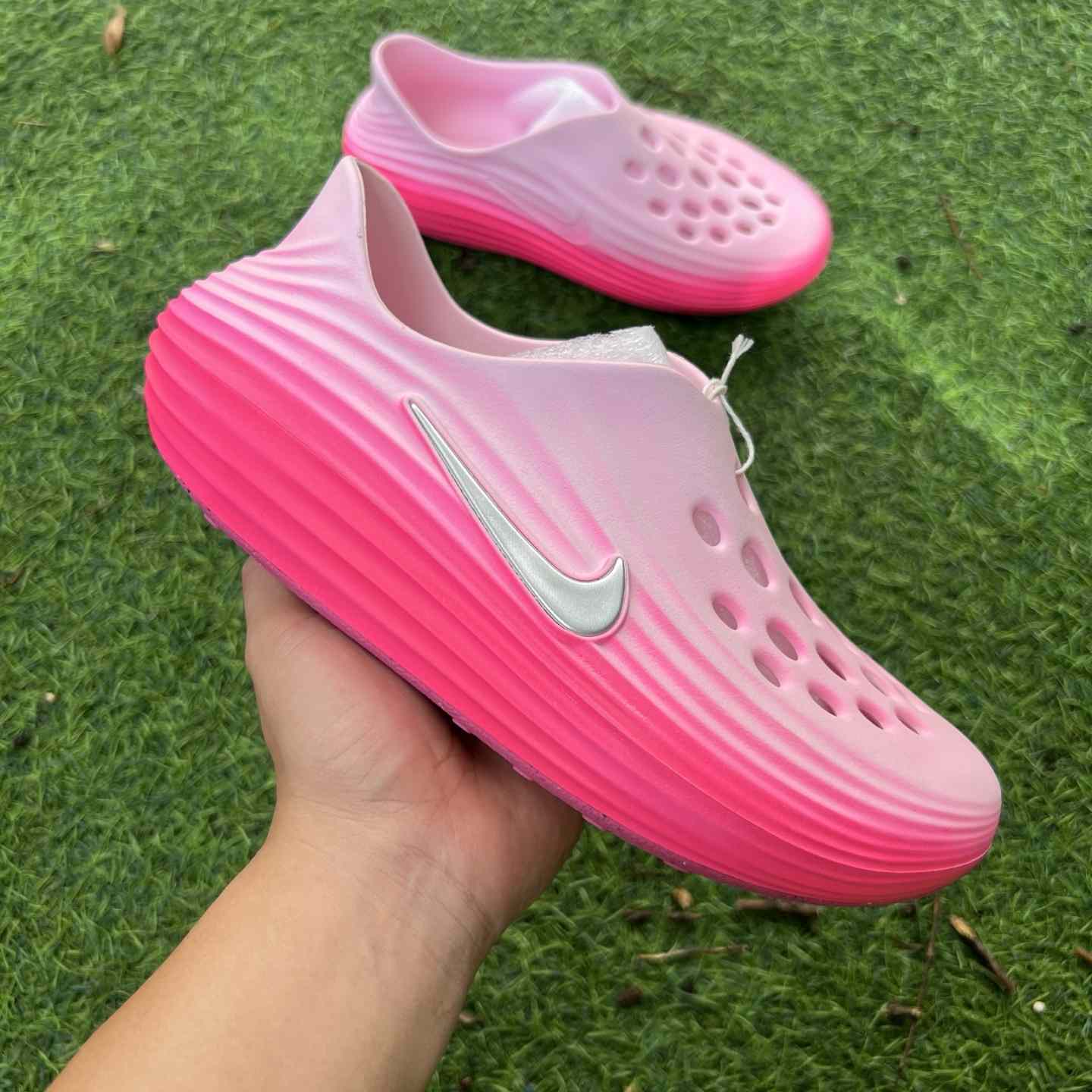 Nike React X Rejuven8 in pink  HV5062-601 - EUR FASHION