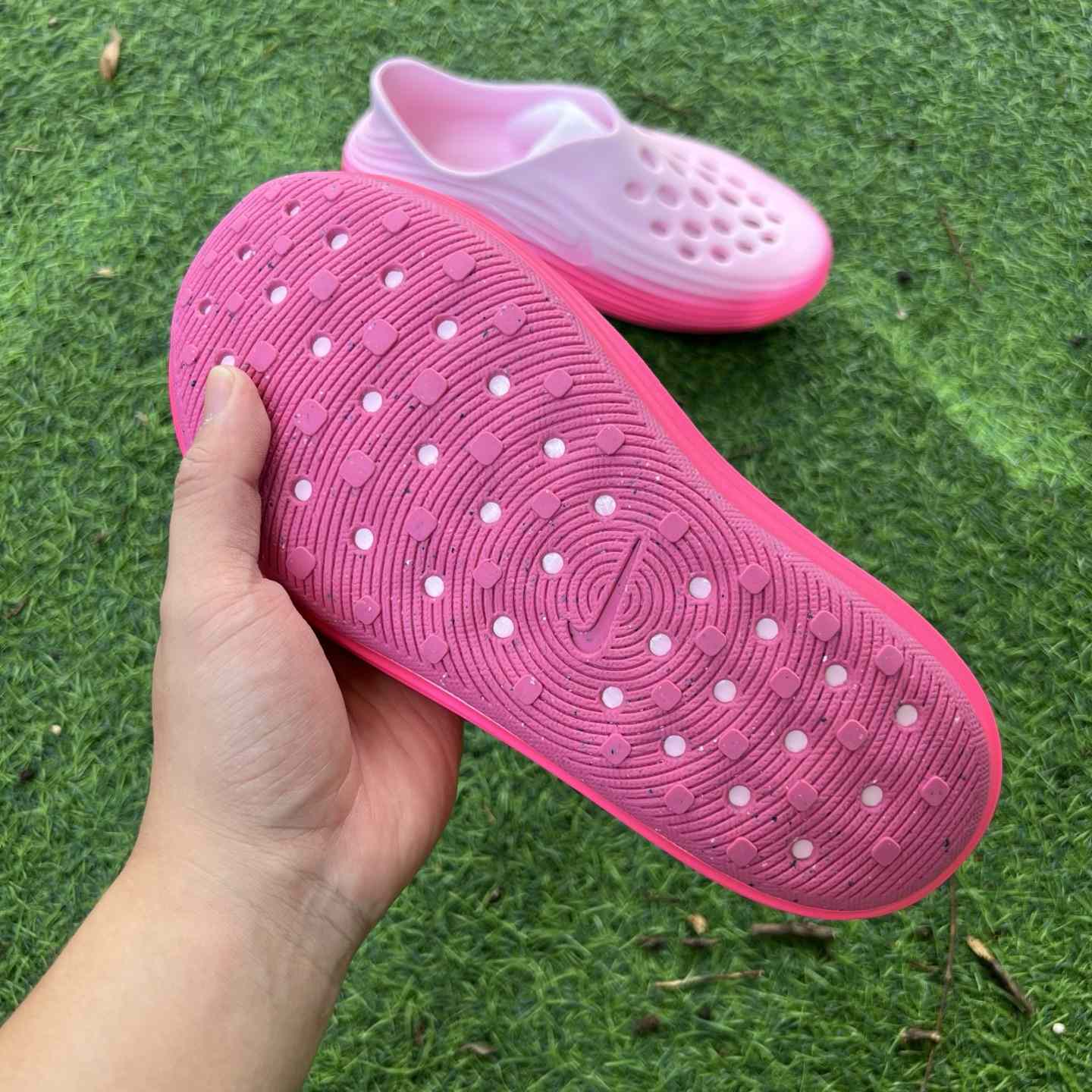Nike React X Rejuven8 in pink  HV5062-601 - EUR FASHION