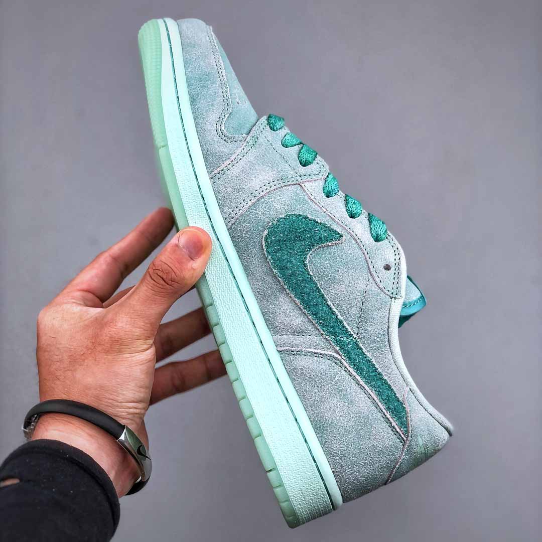 Air Jordan 1 Low OG “Washed Teal” WMNS     HQ8111-300 - EUR FASHION