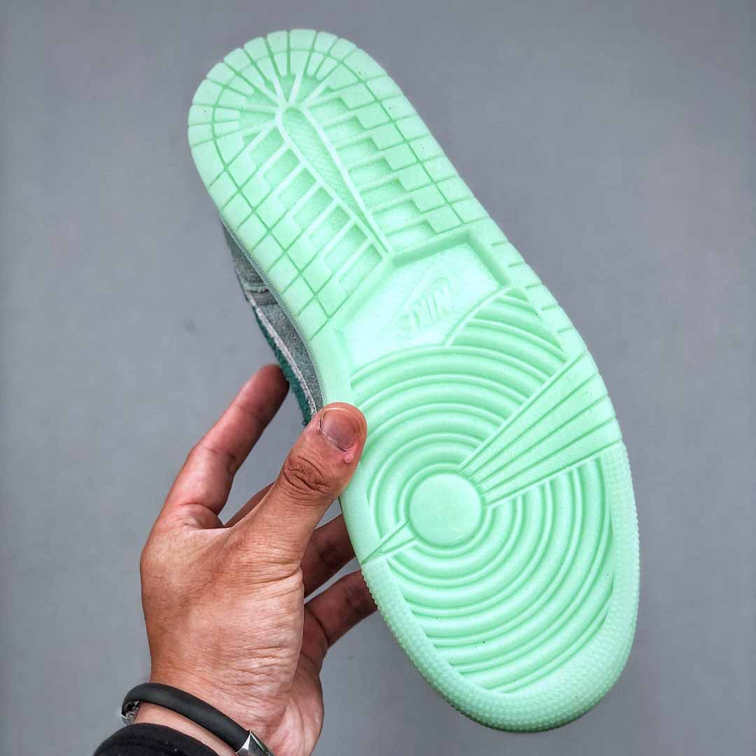 Air Jordan 1 Low OG “Washed Teal” WMNS     HQ8111-300 - EUR FASHION