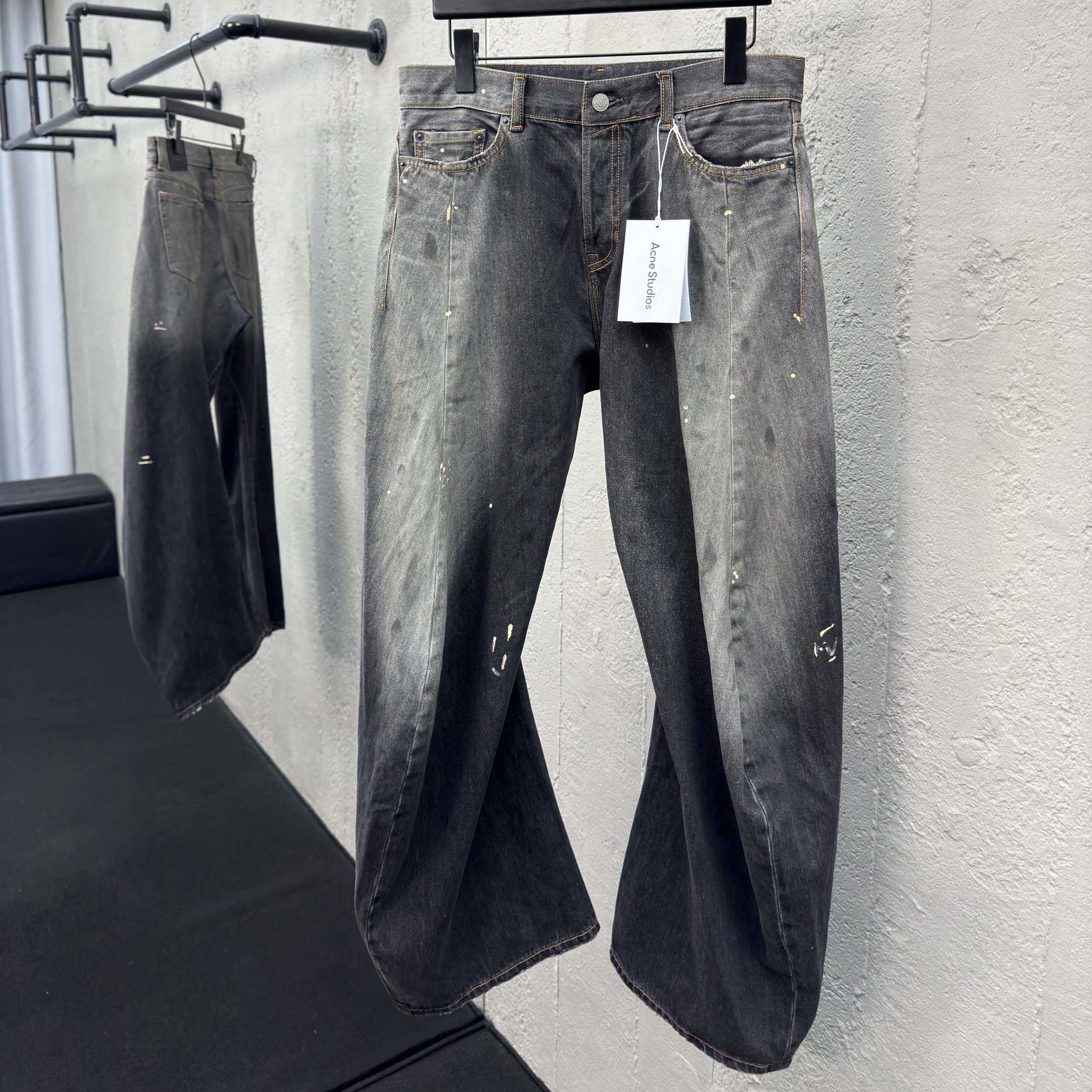 Acne Studios  Loose fit Jeans - 2006F  - EUR FASHION
