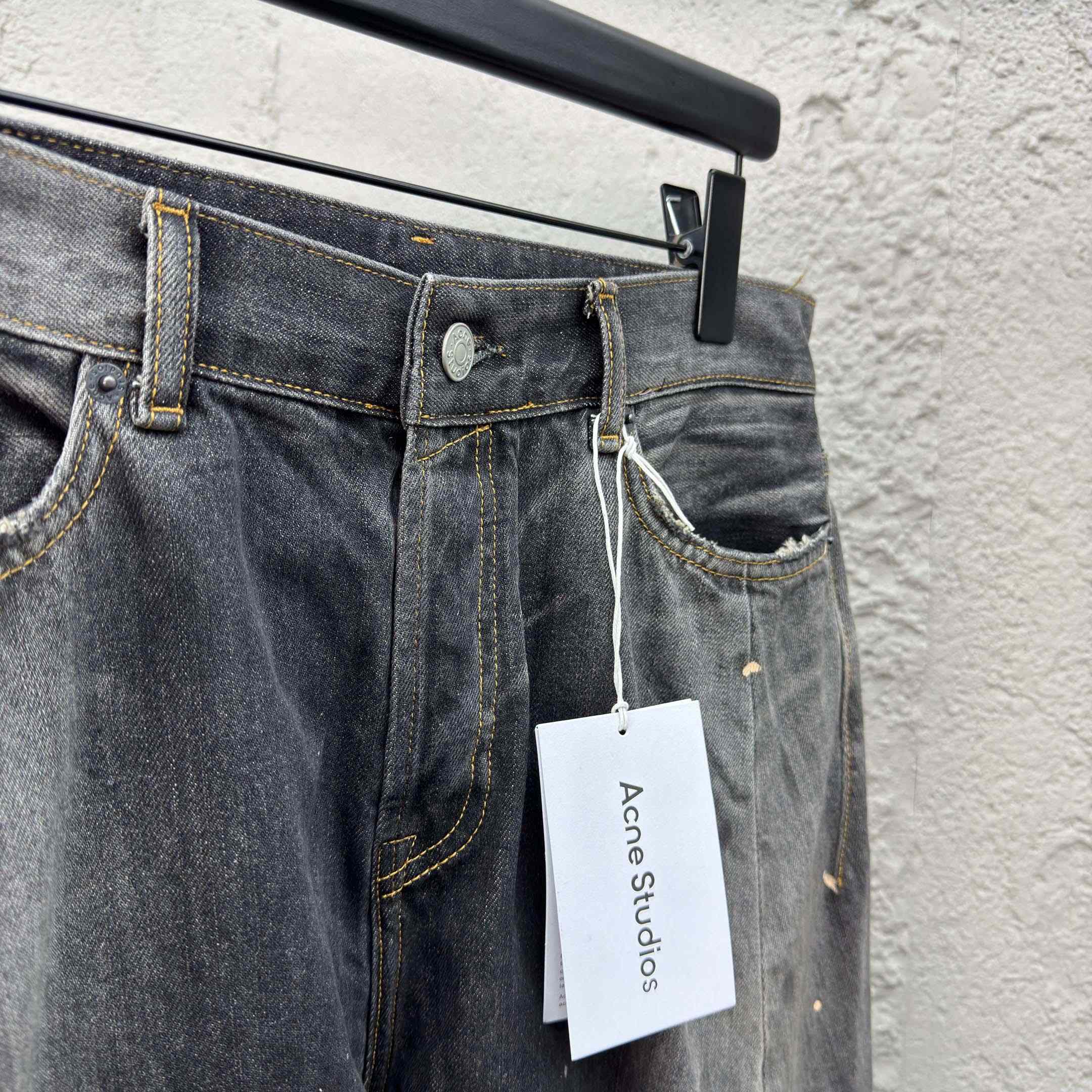 Acne Studios  Loose fit Jeans - 2006F  - EUR FASHION