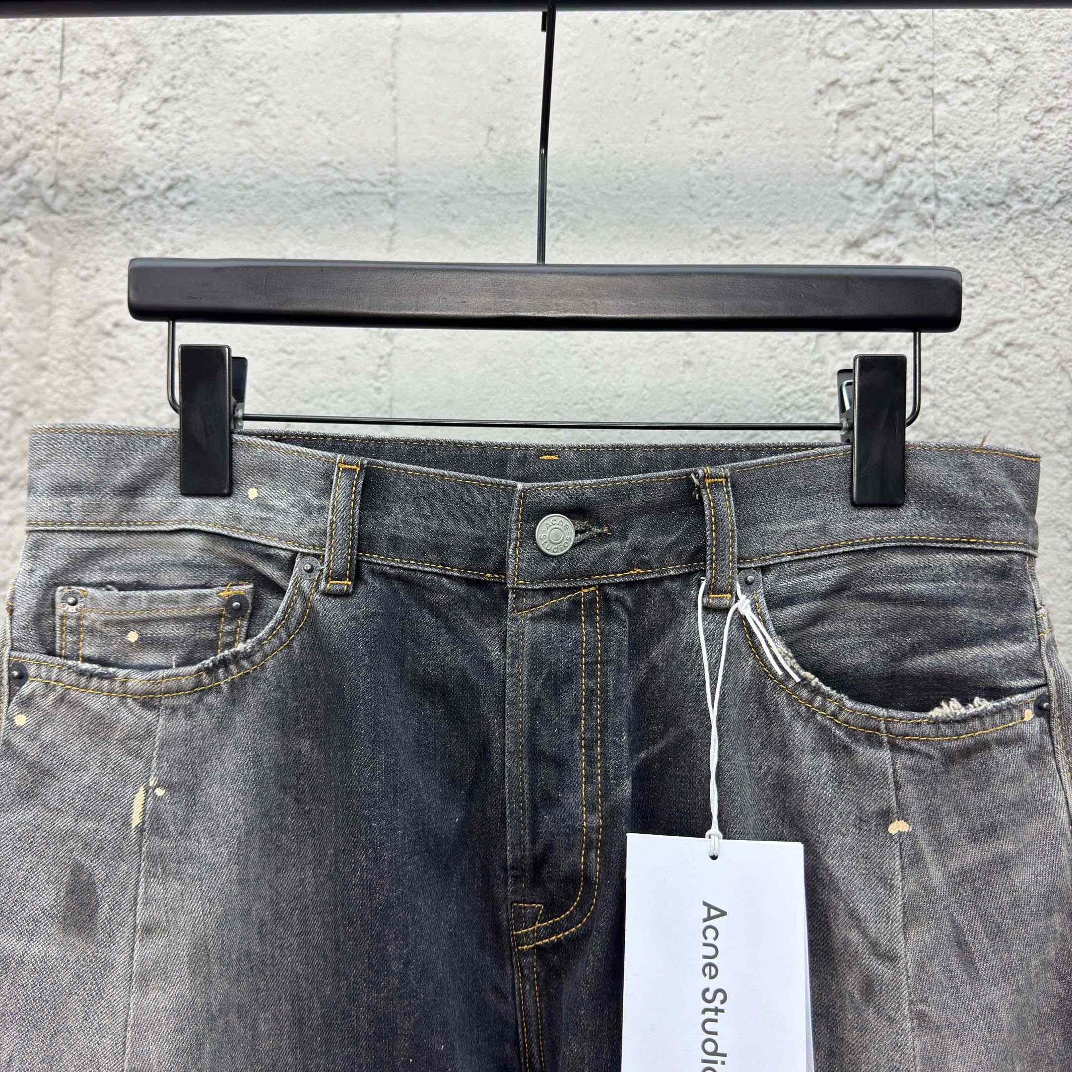 Acne Studios  Loose fit Jeans - 2006F  - EUR FASHION