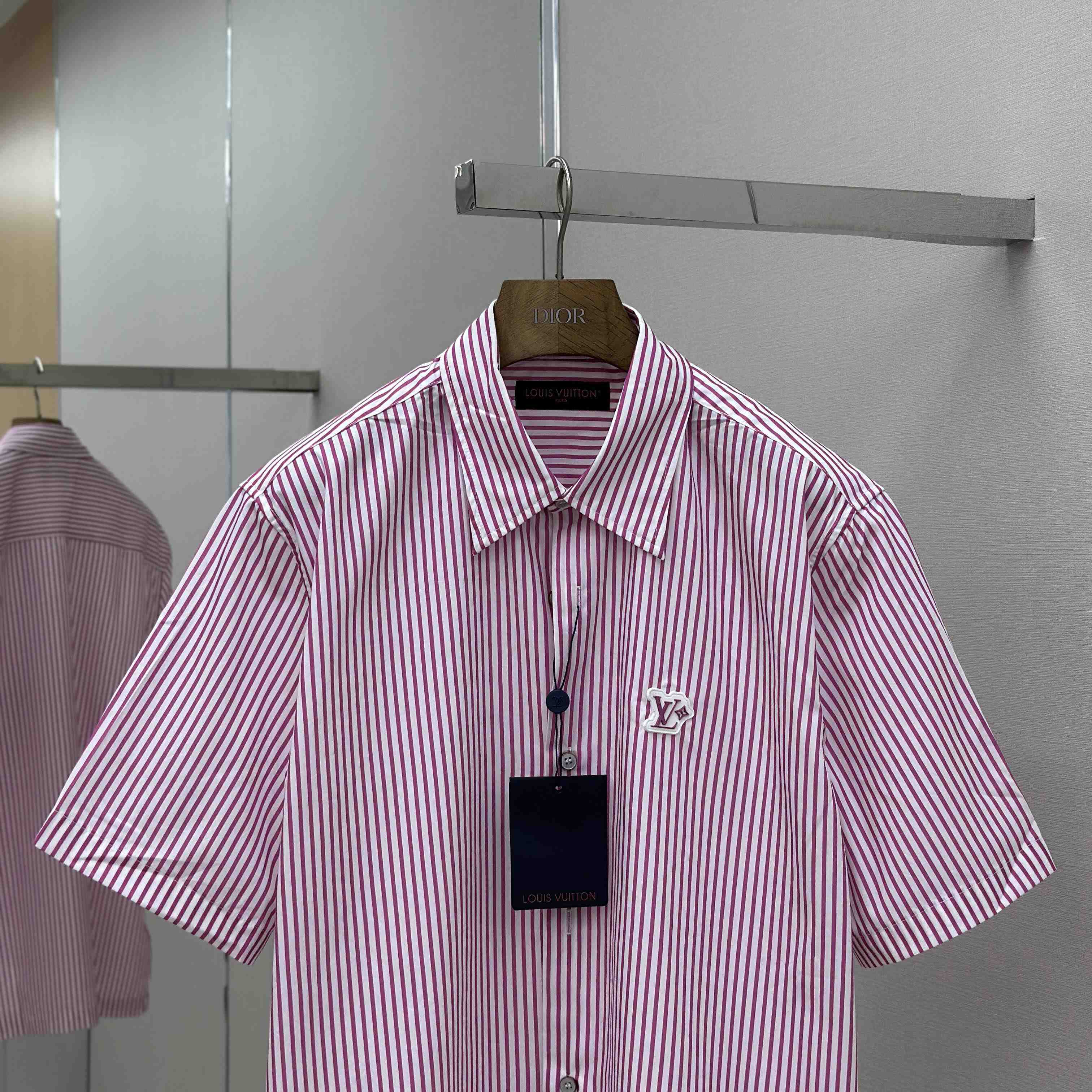 Louis Vuitton Monogram Striped Short-Sleeved Shirt   1AHVX7 - EUR FASHION