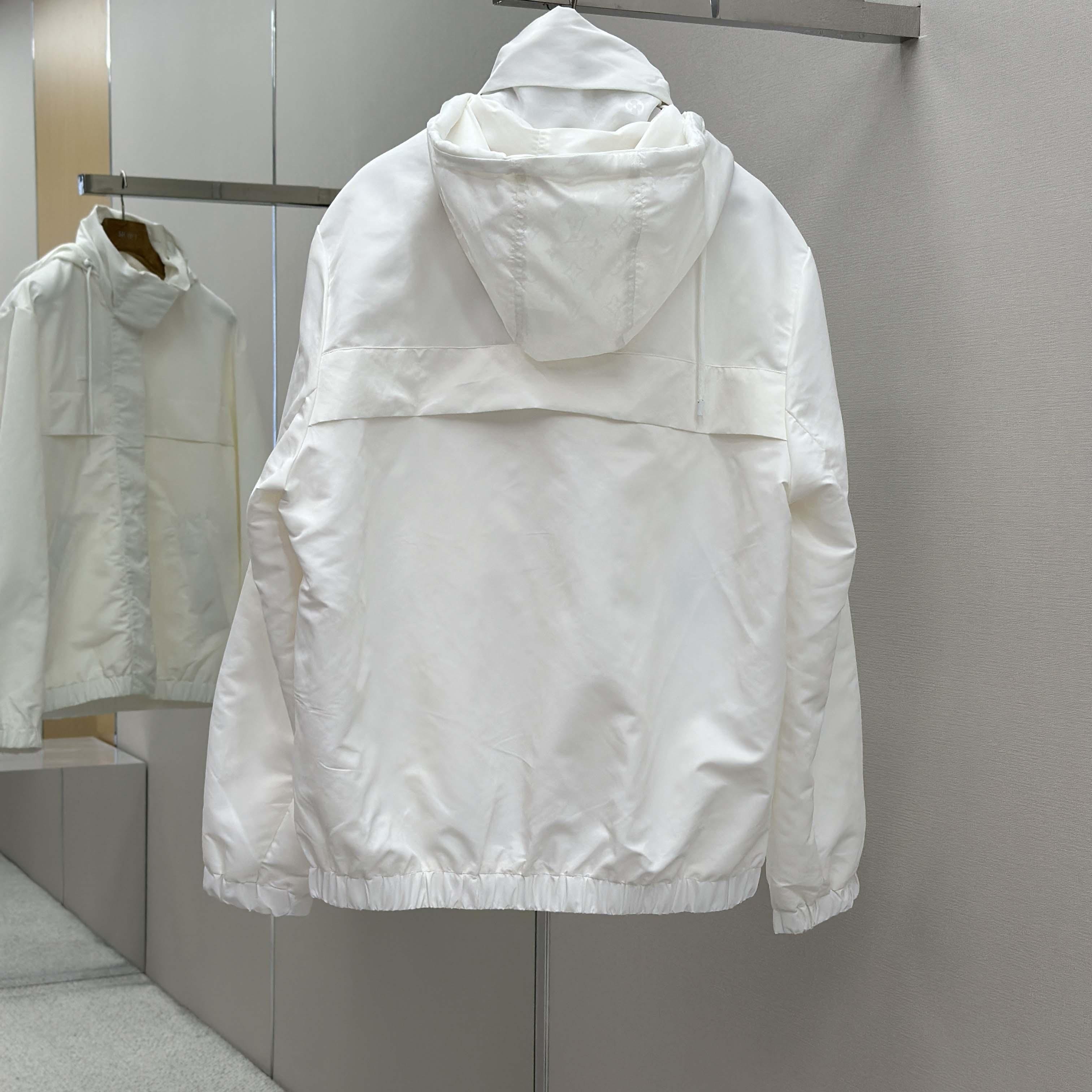 Louis Vuitton Signature Windbreaker   1AHUH1 - EUR FASHION