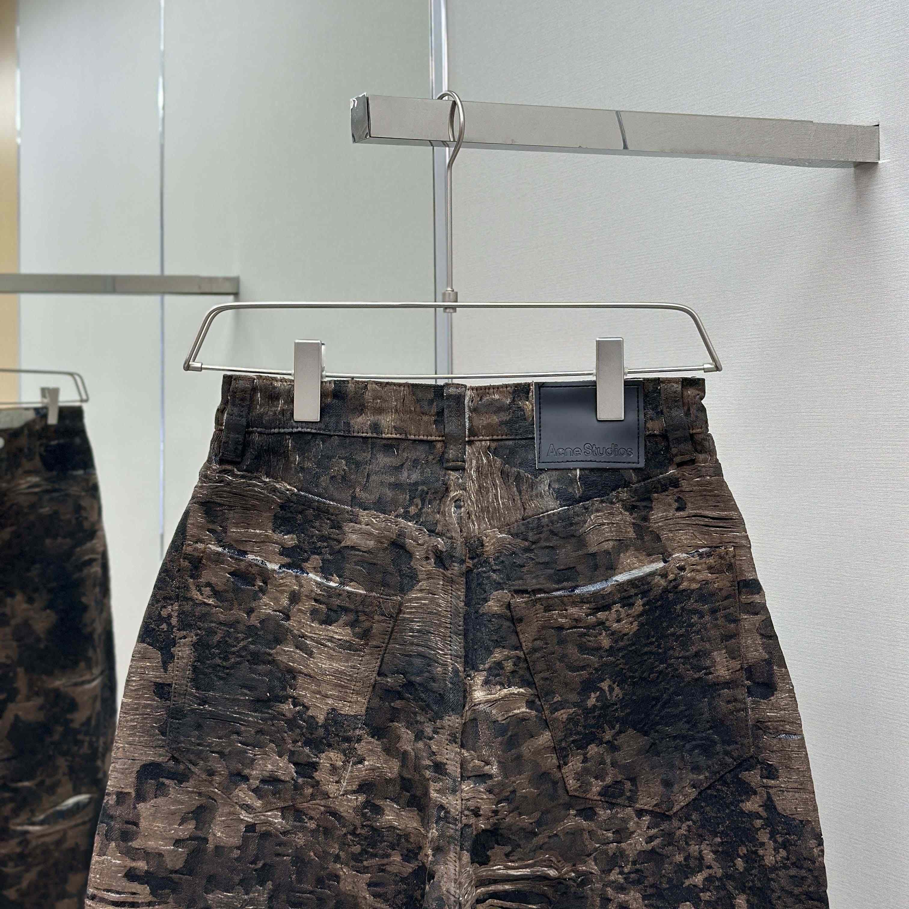 Acne Studios Loose Fit Jeans - 2023 - EUR FASHION