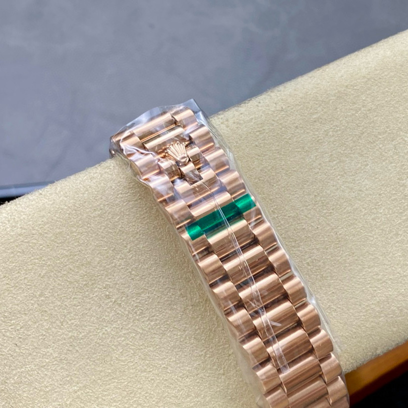 Rolex Day-Date 40 - EUR FASHION