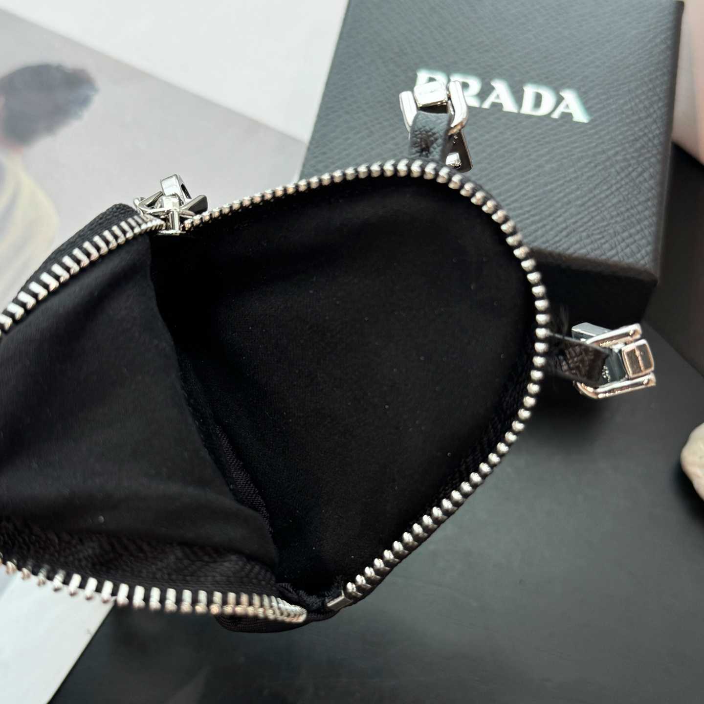 Prada Robot Trick Keychain - EUR FASHION