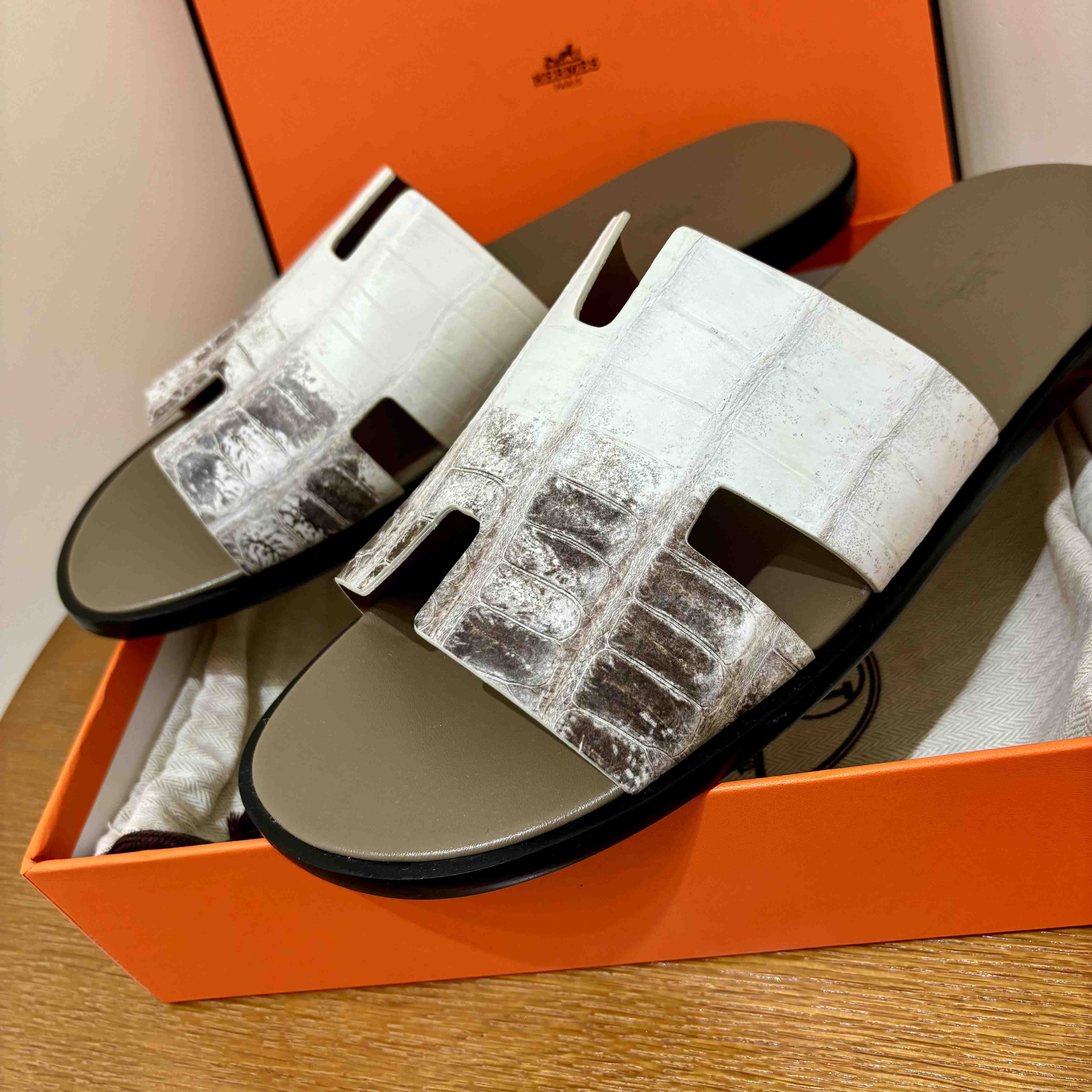 Hermes Izmir Sandal - EUR FASHION