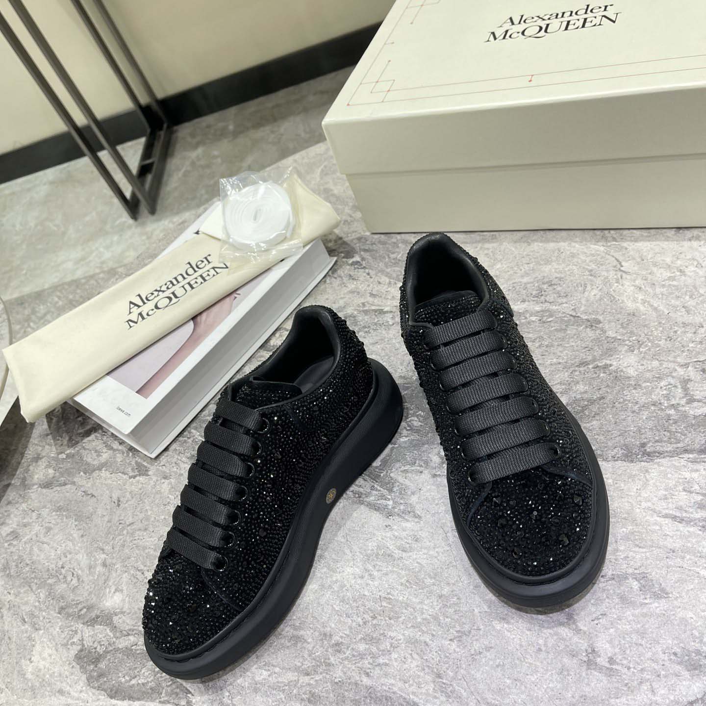 Alexander McQueen Oversized Sneaker  - EUR FASHION