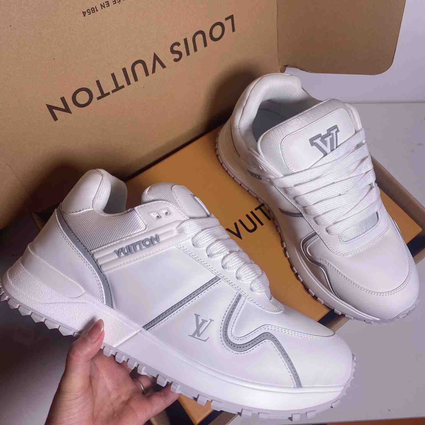  - EUR FASHION