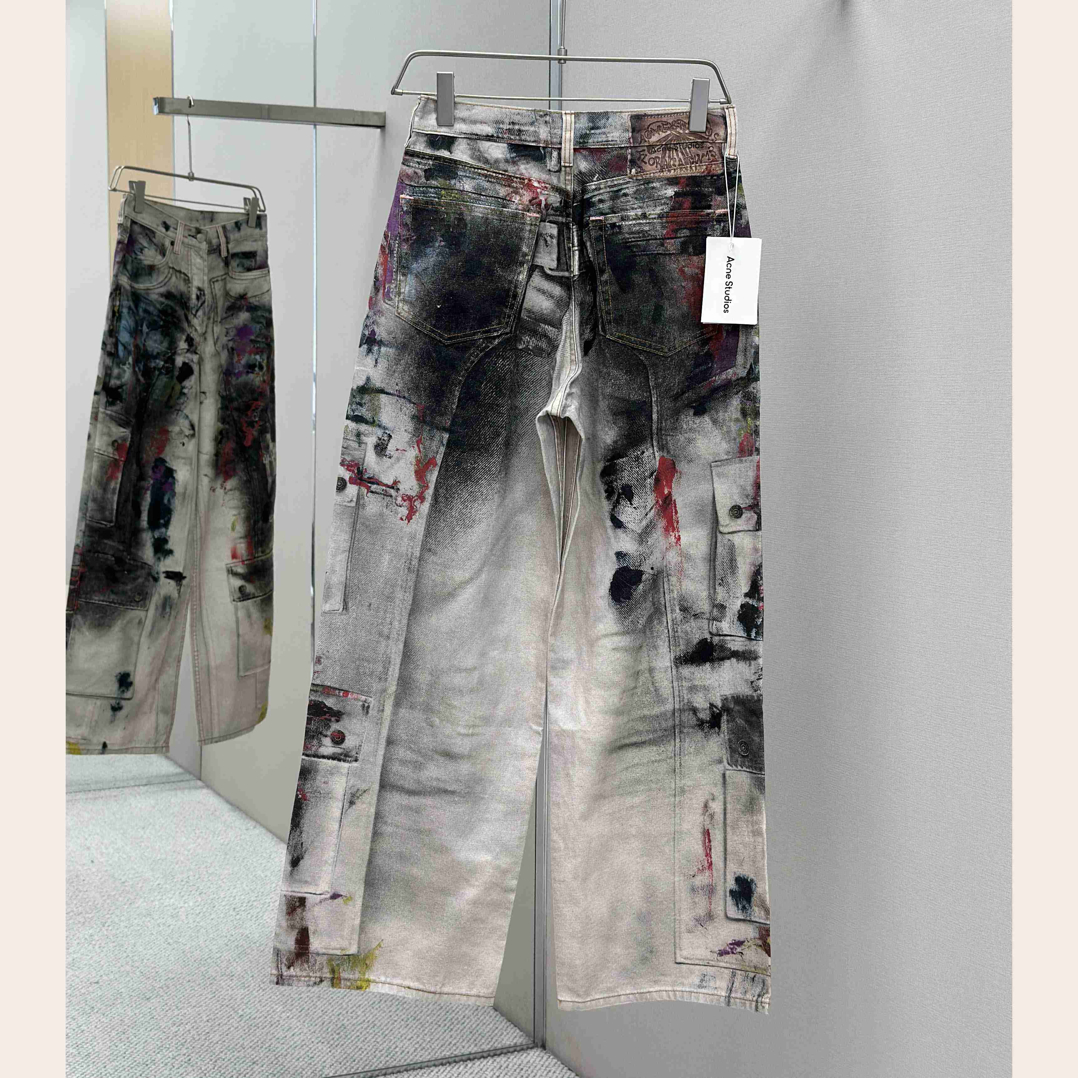 Acne Studios Loose Fit Jeans - 1981 - EUR FASHION