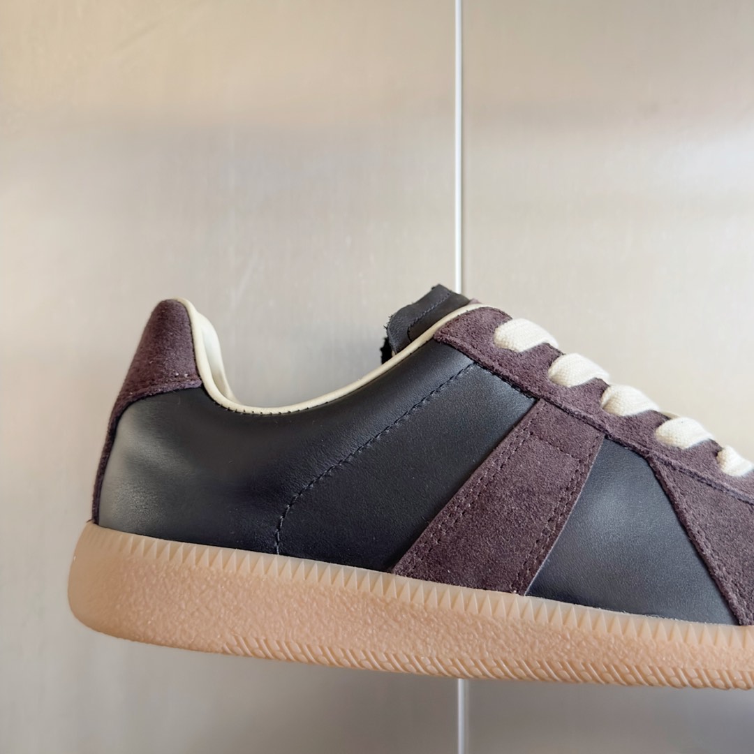 Maison Margiela Low-top Sneakers - EUR FASHION