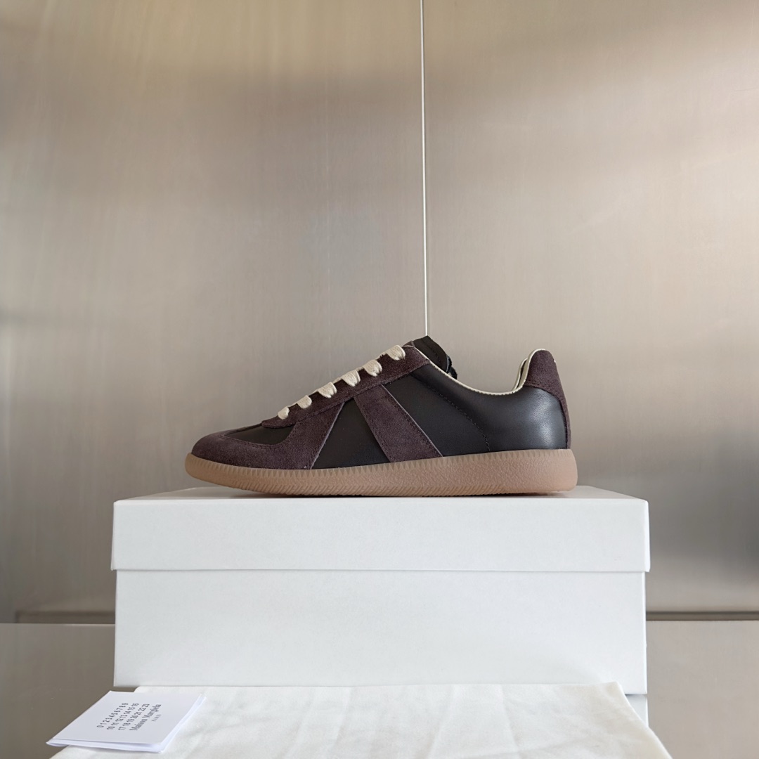 Maison Margiela Low-top Sneakers - EUR FASHION