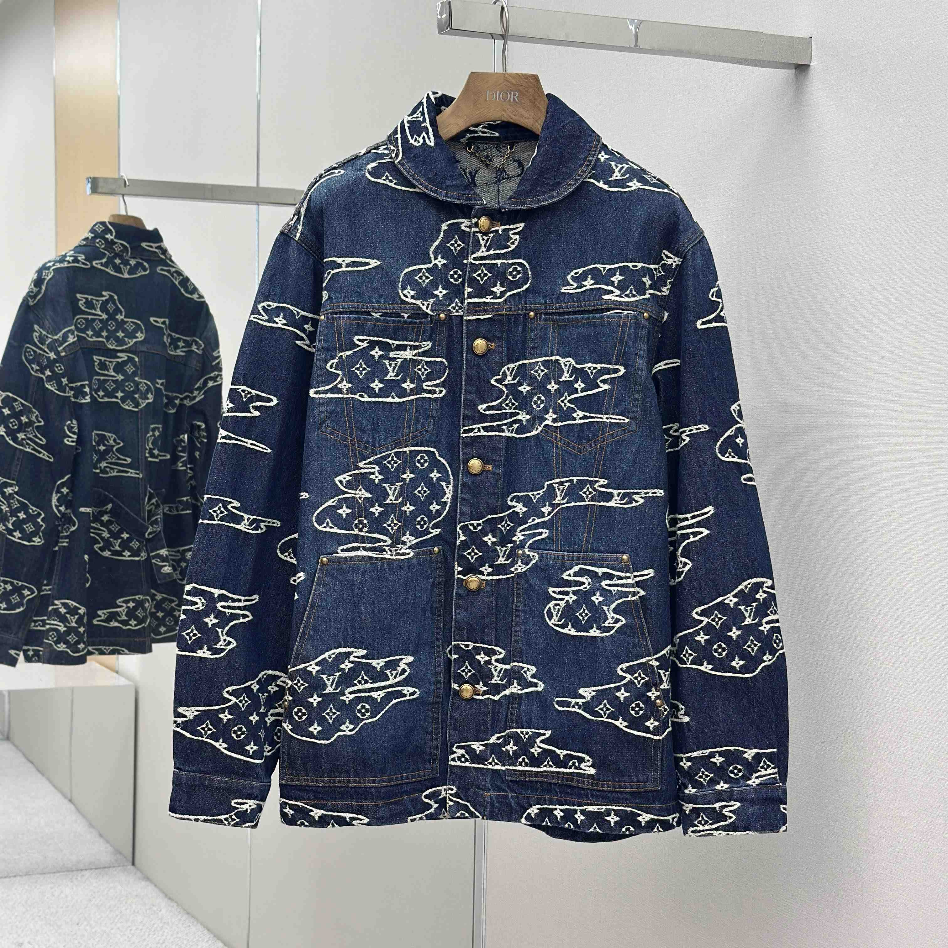  - EUR FASHION