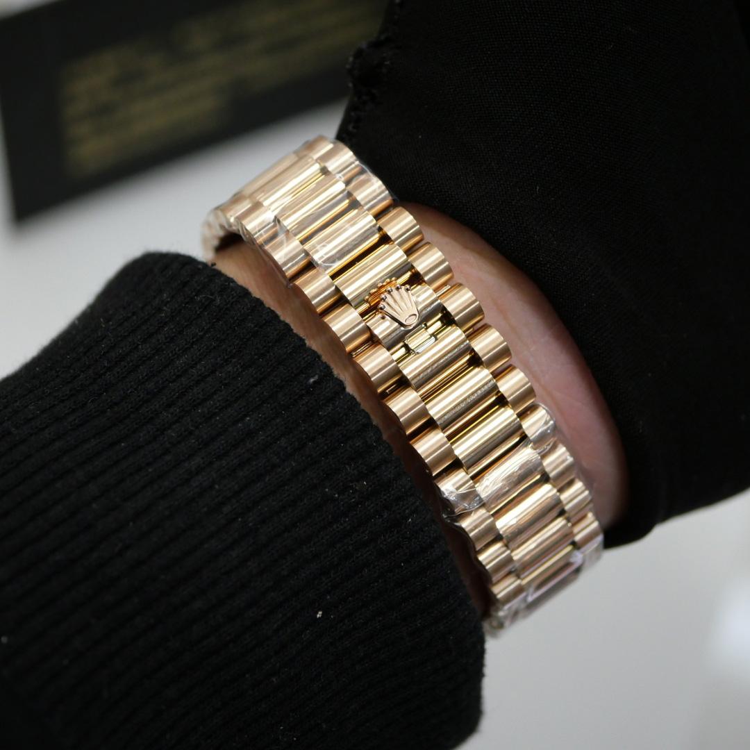 Rolex Oyster Perpetual Day-Date, 36mm, rose gold  128235 - EUR FASHION