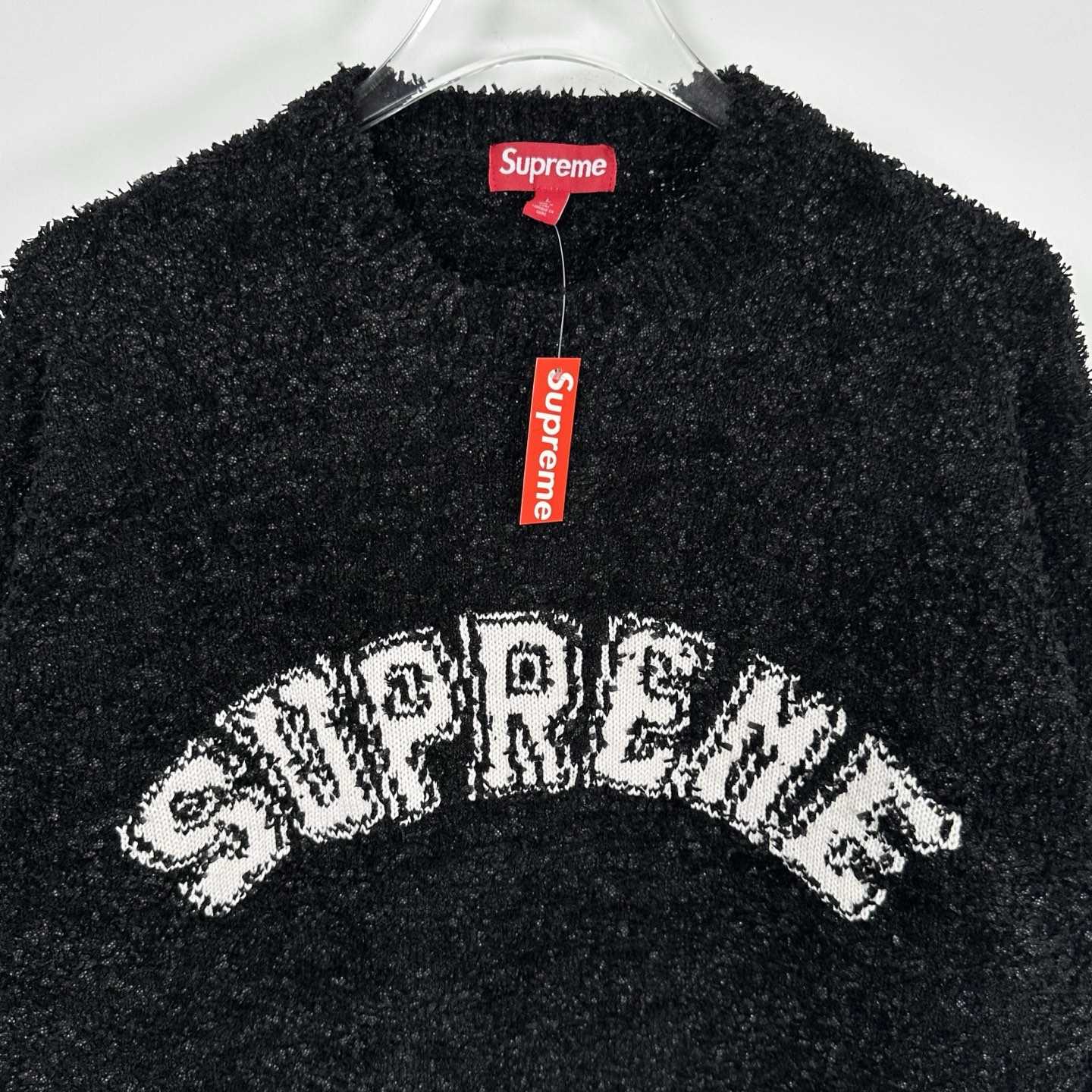Supreme Textured Arc Sweater - EUR FASHION