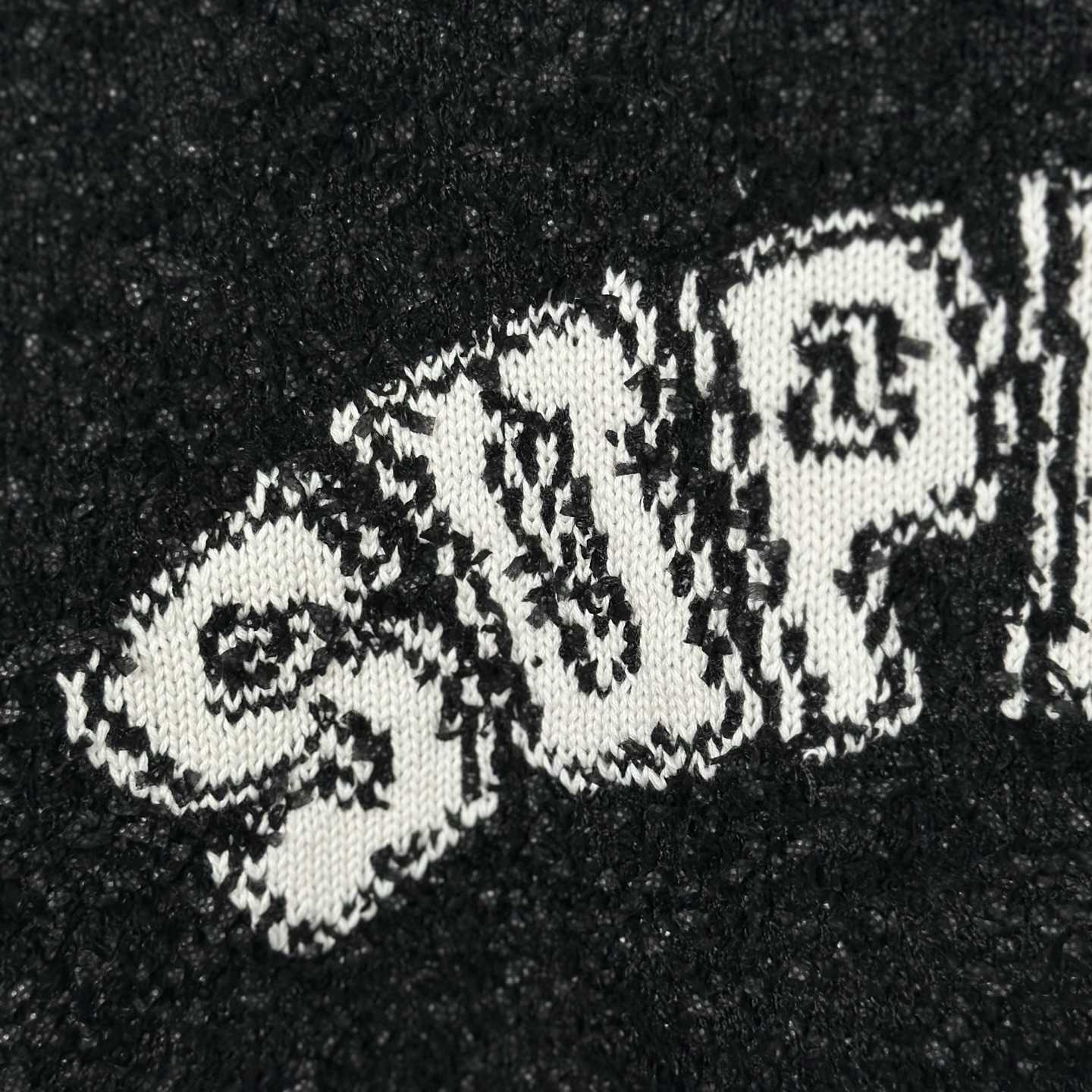 Supreme Textured Arc Sweater - EUR FASHION
