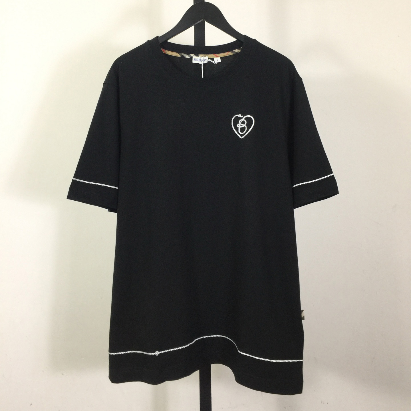 Burberry B Heart Cotton T-shirt - EUR FASHION