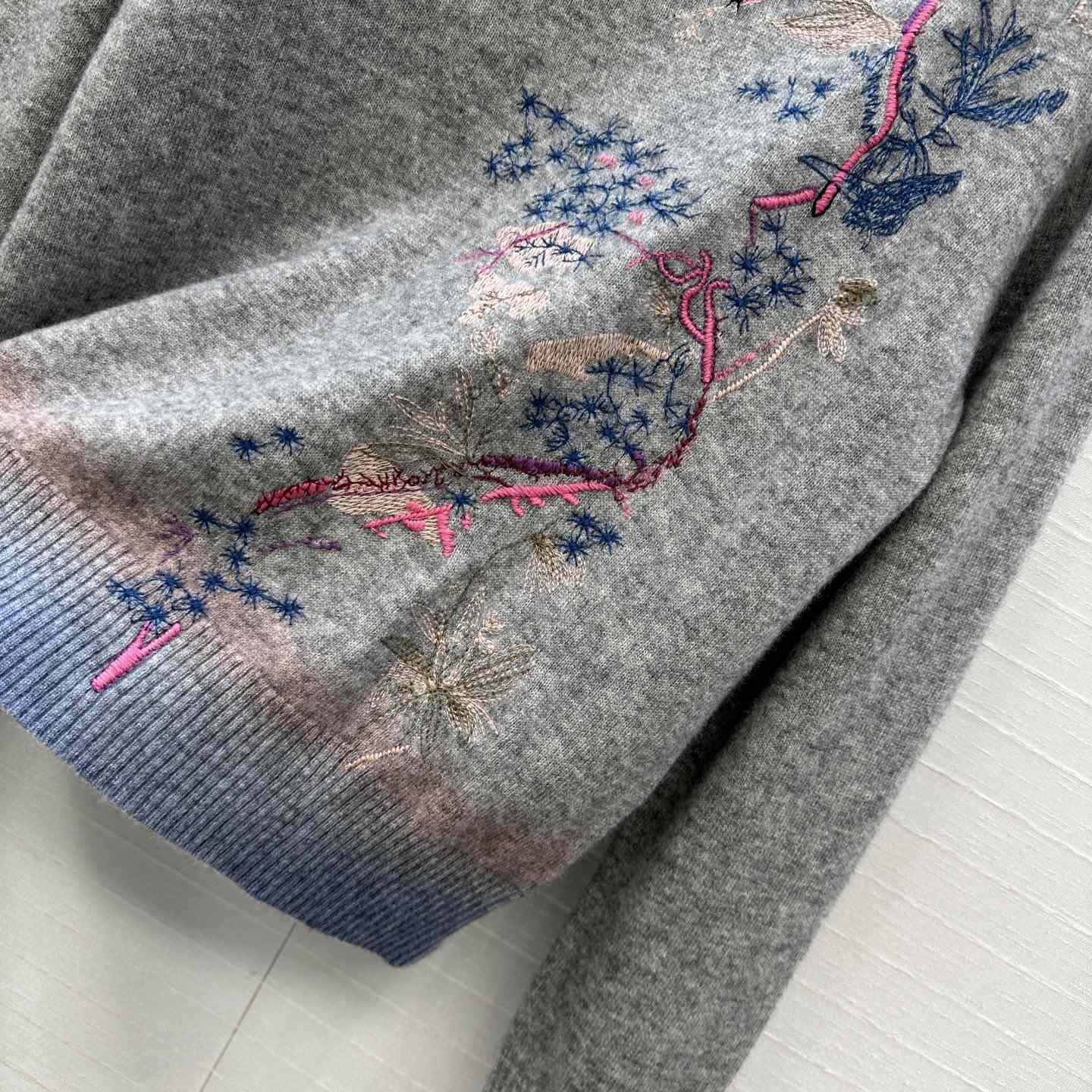Dior Embroidered Sweater  - EUR FASHION
