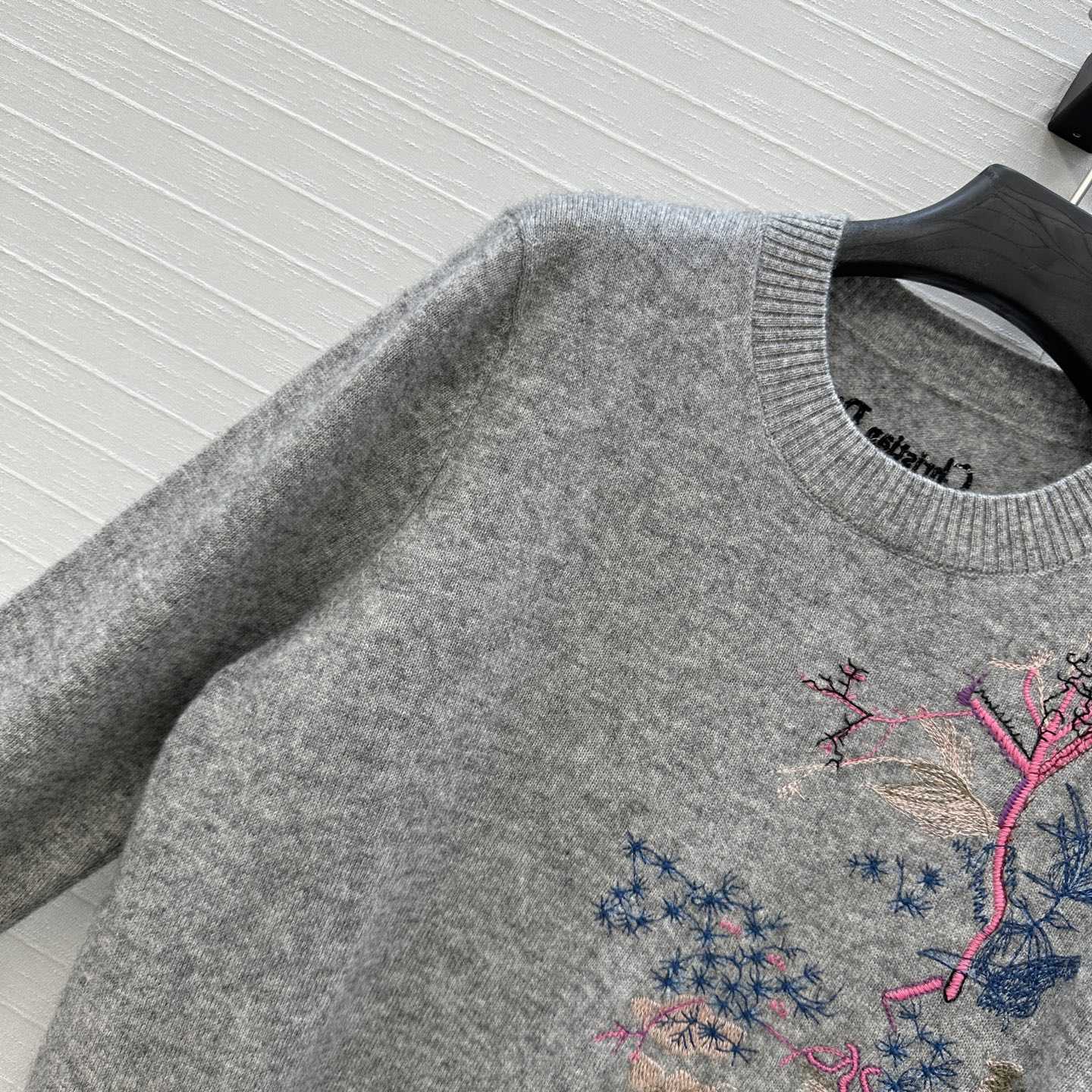 Dior Embroidered Sweater  - EUR FASHION