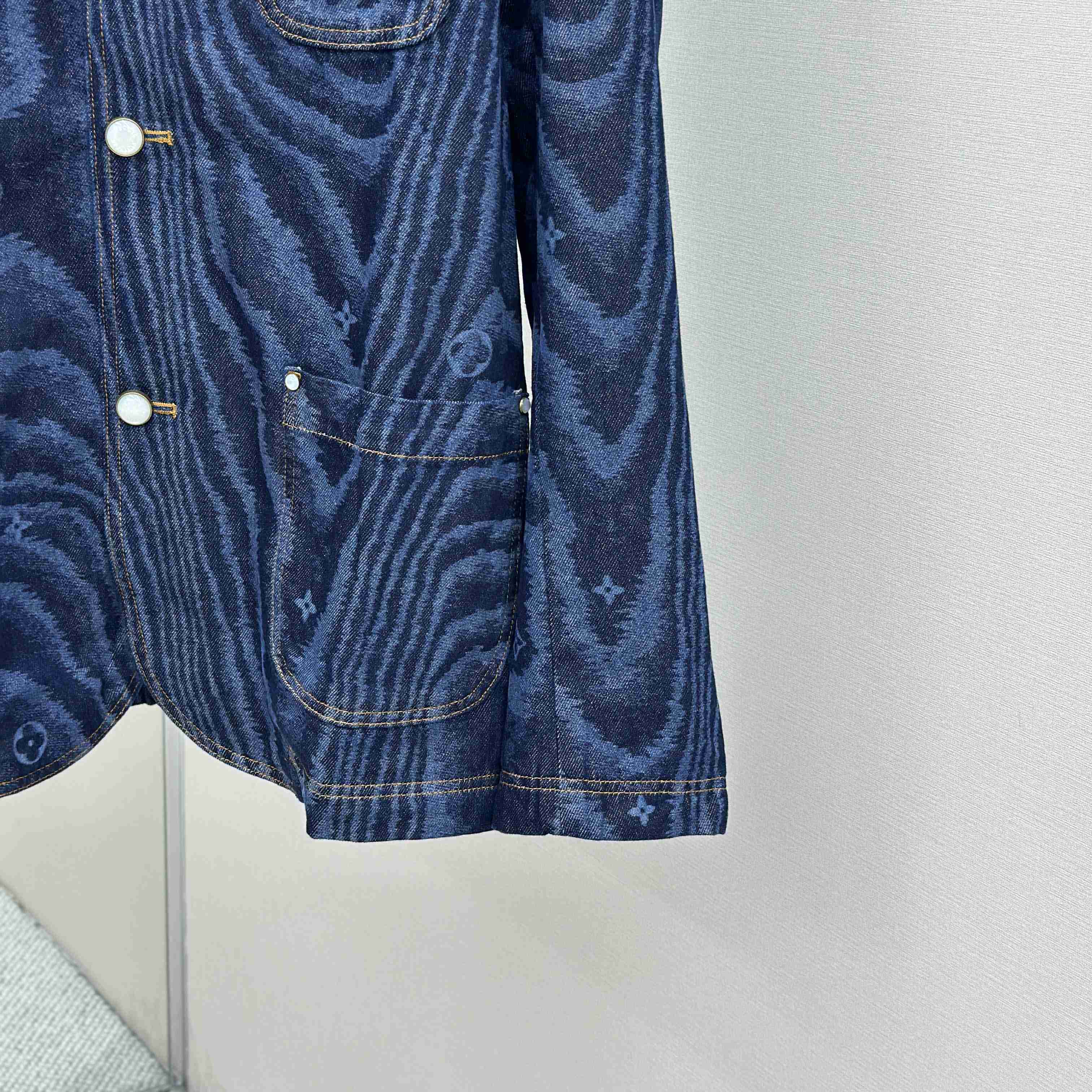 Louis Vuitton Chic Collarless Denim Jacket   1AHUXT - EUR FASHION