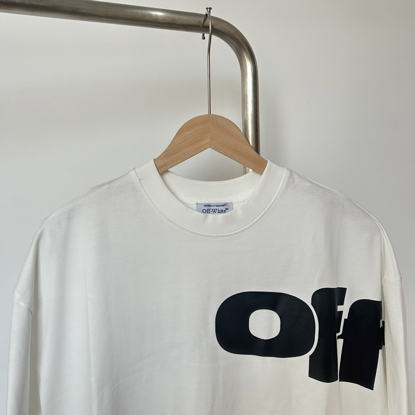 Off-White Shared Logo Cotton T-shirt - EUR FASHION