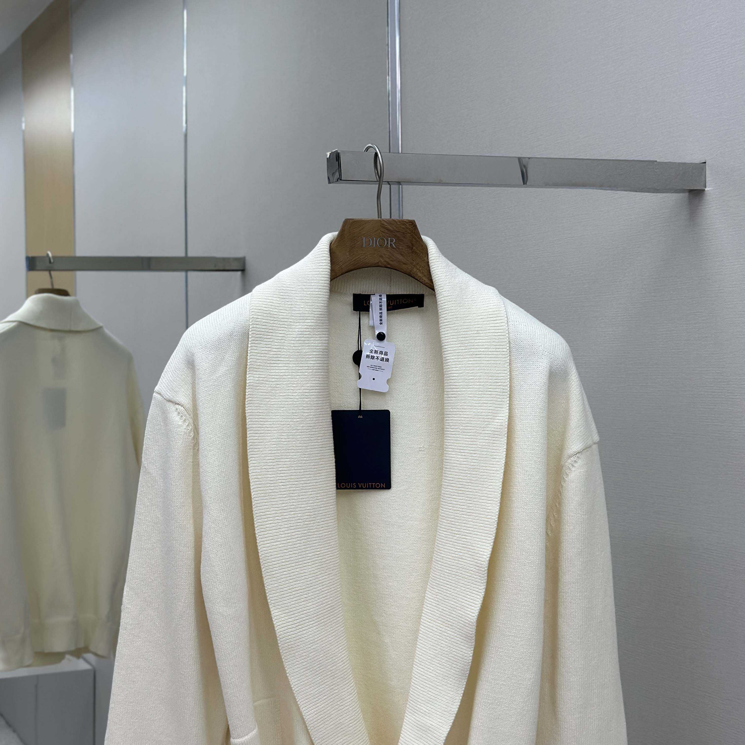 Louis Vuitton Shawl Collar Knit Jacket   1AHVNR - EUR FASHION
