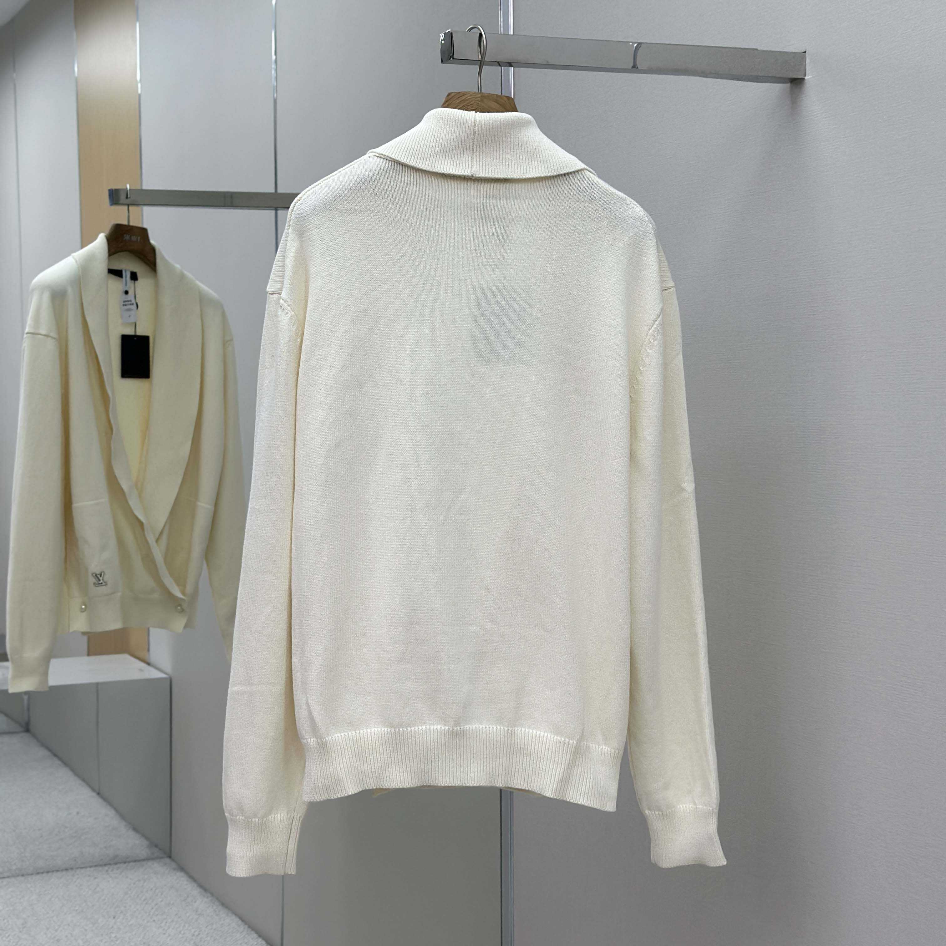 Louis Vuitton Shawl Collar Knit Jacket   1AHVNR - EUR FASHION